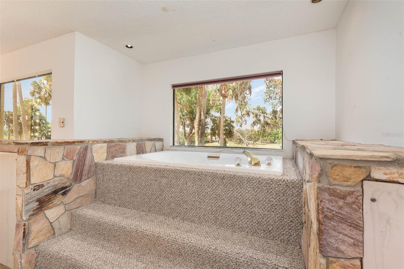 3686 MUIRFIELD DR