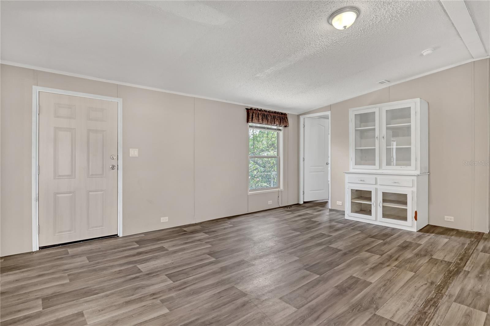 5321 CHERRY AVE
