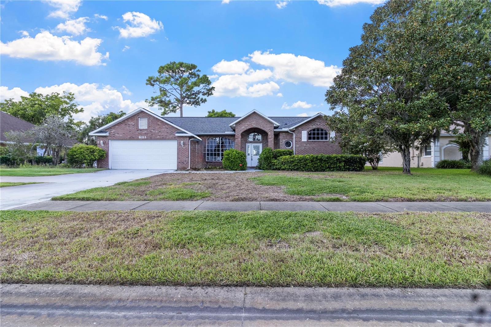 6111 HALF MOON DR