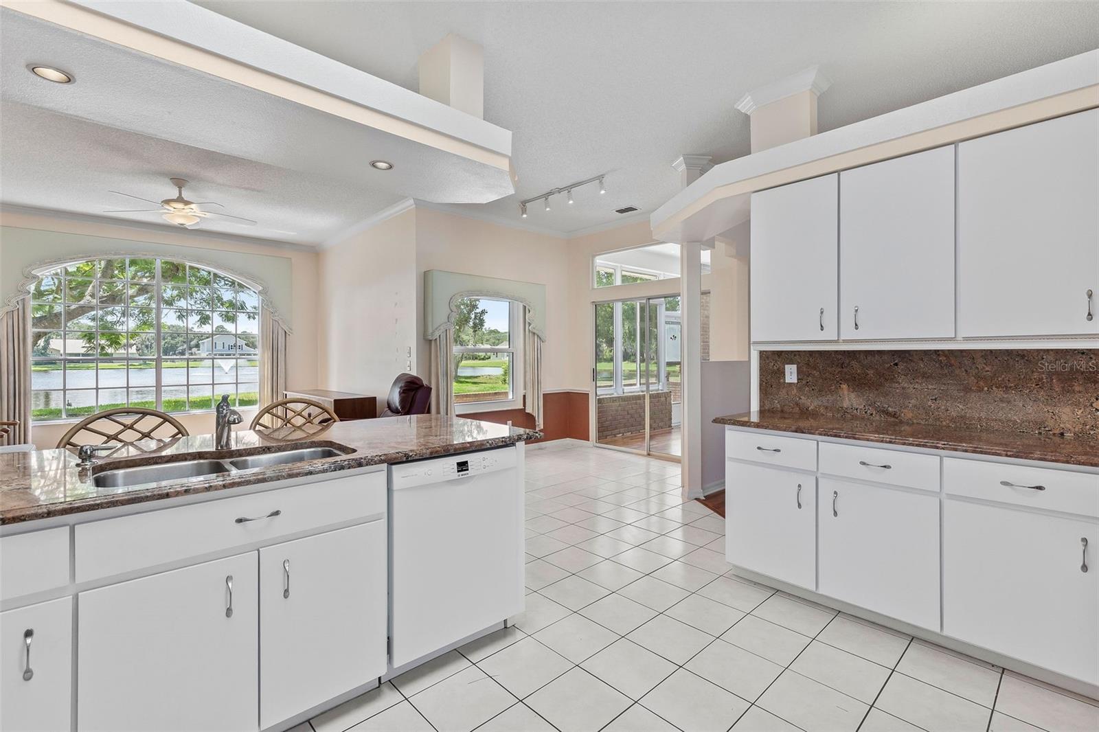 6111 HALF MOON DR