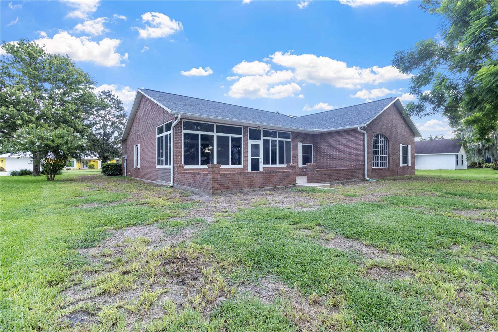 6111 HALF MOON DR