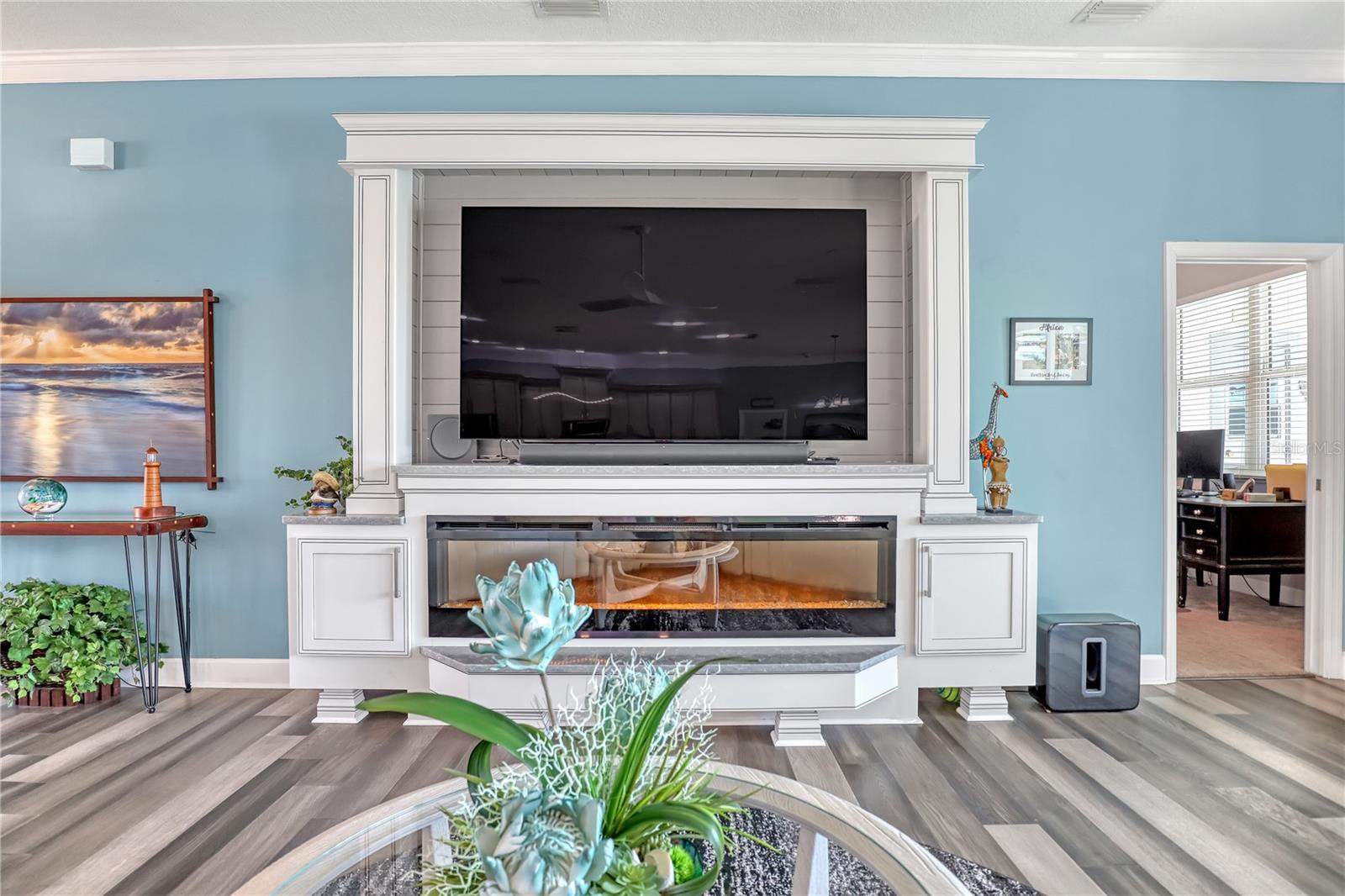 4372 FLETCHER LN