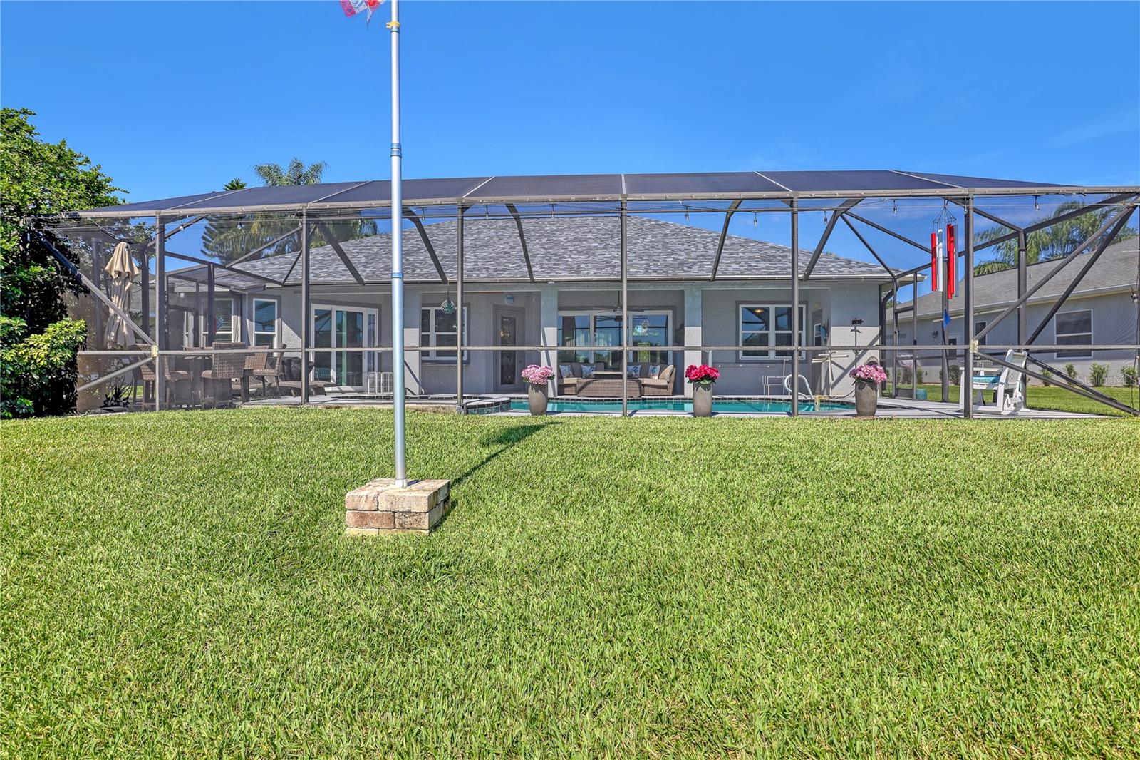 4372 FLETCHER LN