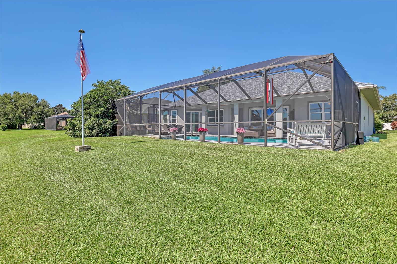 4372 FLETCHER LN