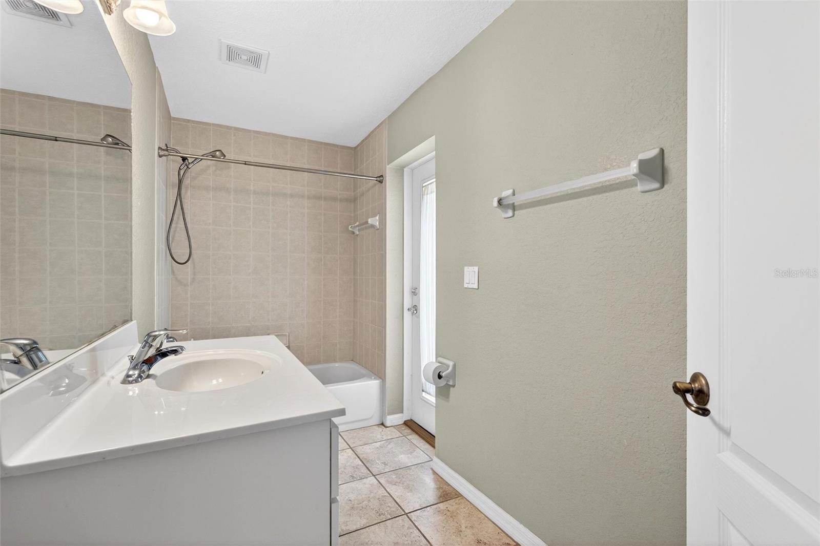 423 PHILLIPS CREEK LN