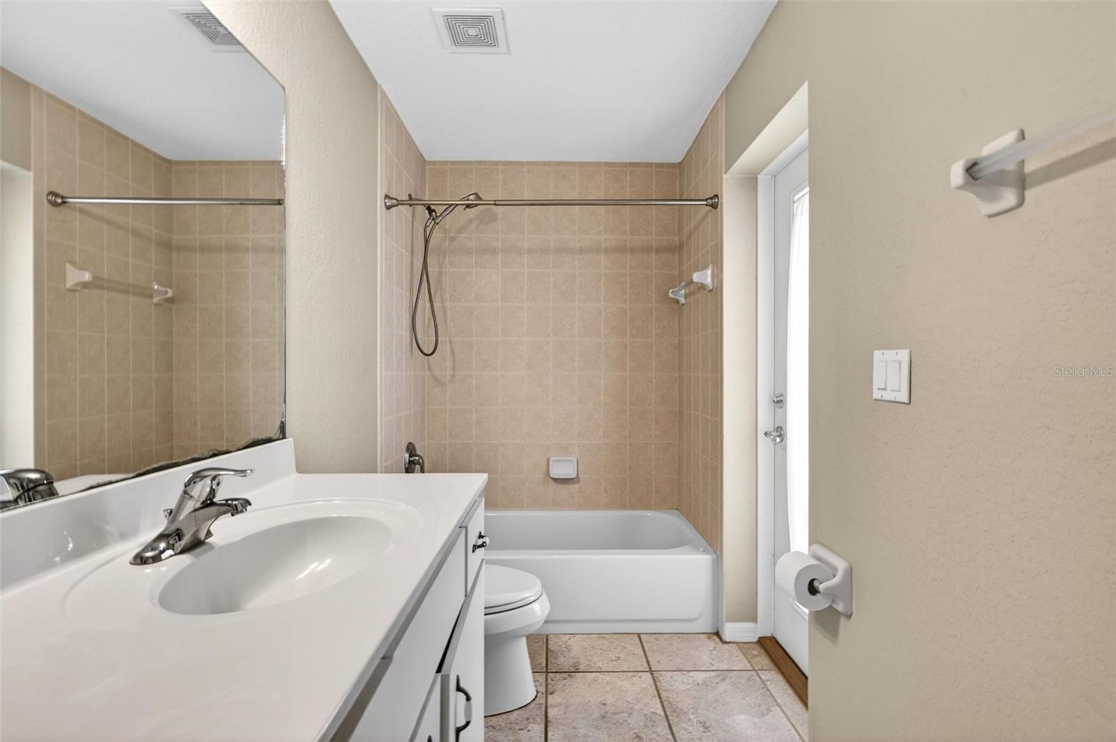 423 PHILLIPS CREEK LN