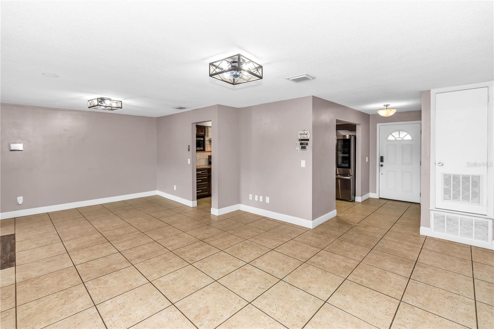 5195 SHARLENE DR