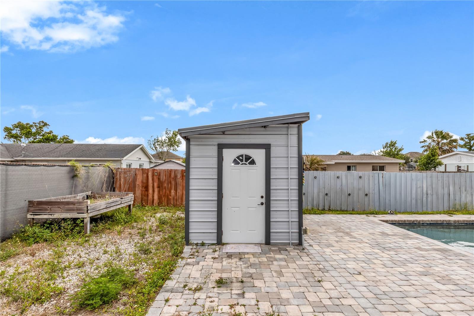 5195 SHARLENE DR