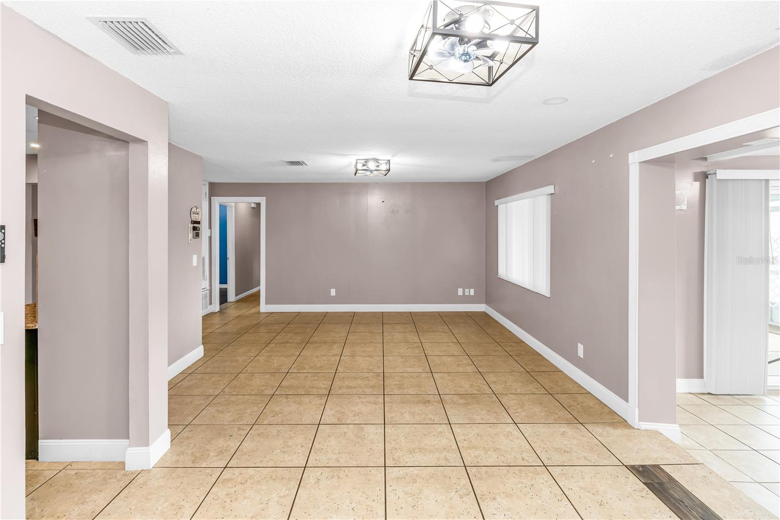 5195 SHARLENE DR