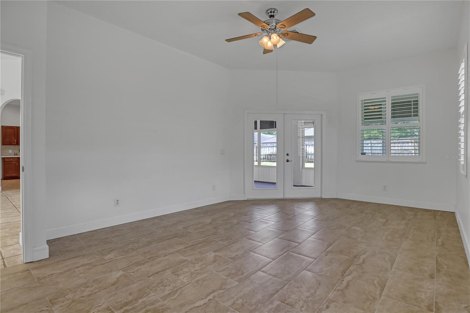 4373 FLETCHER LN