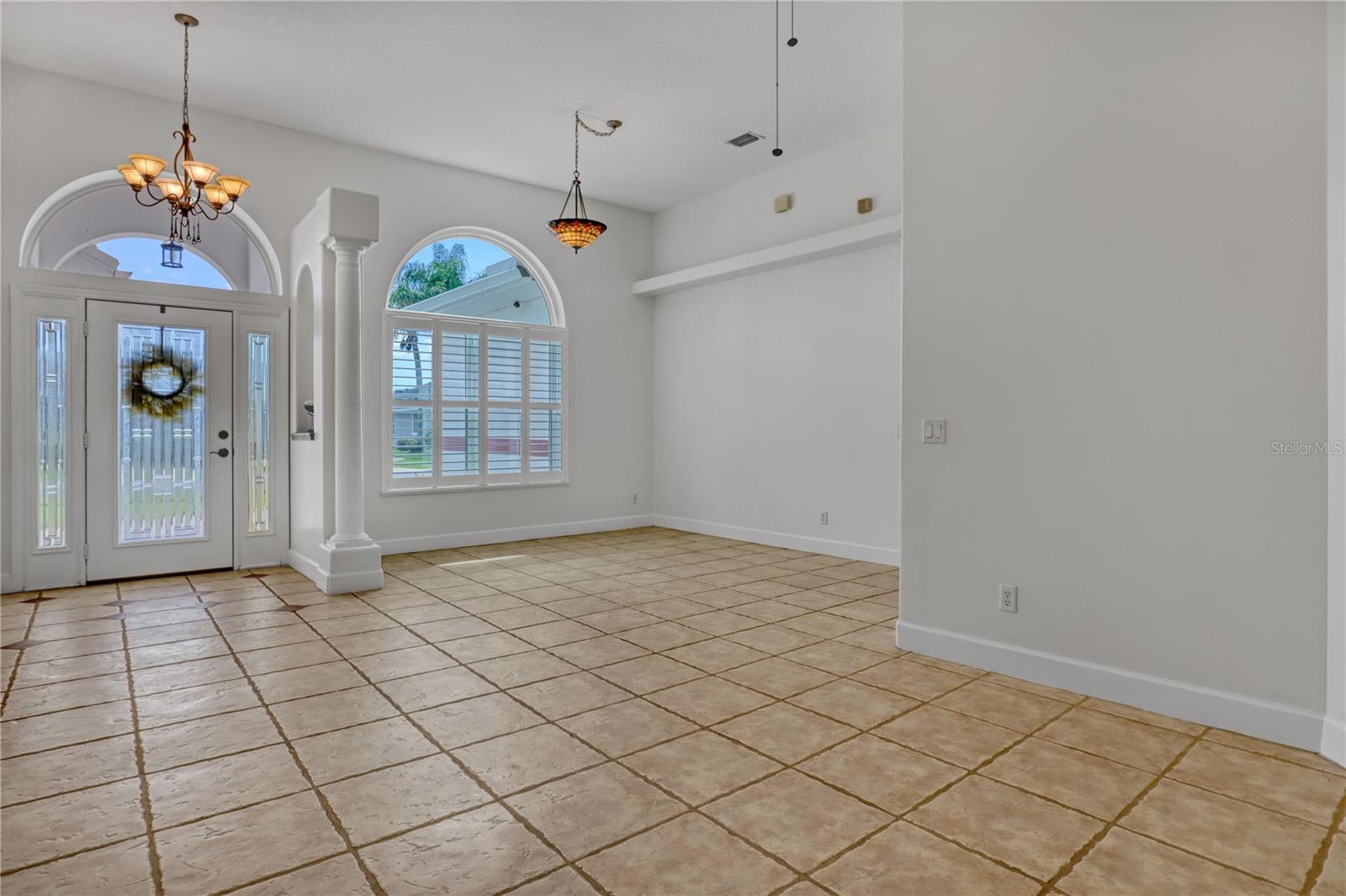 4373 FLETCHER LN