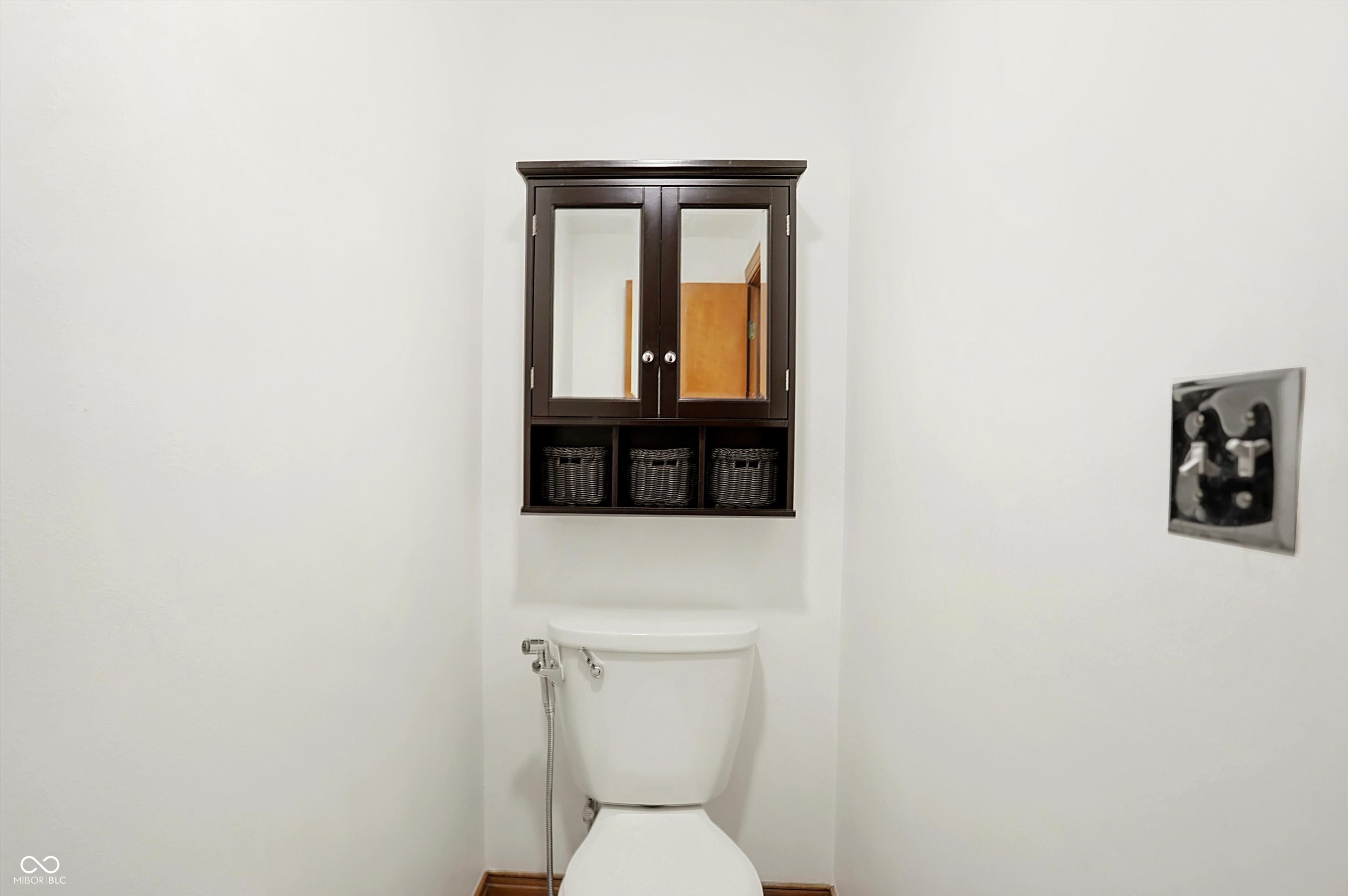 735 Lexington Avenue Unit: 7