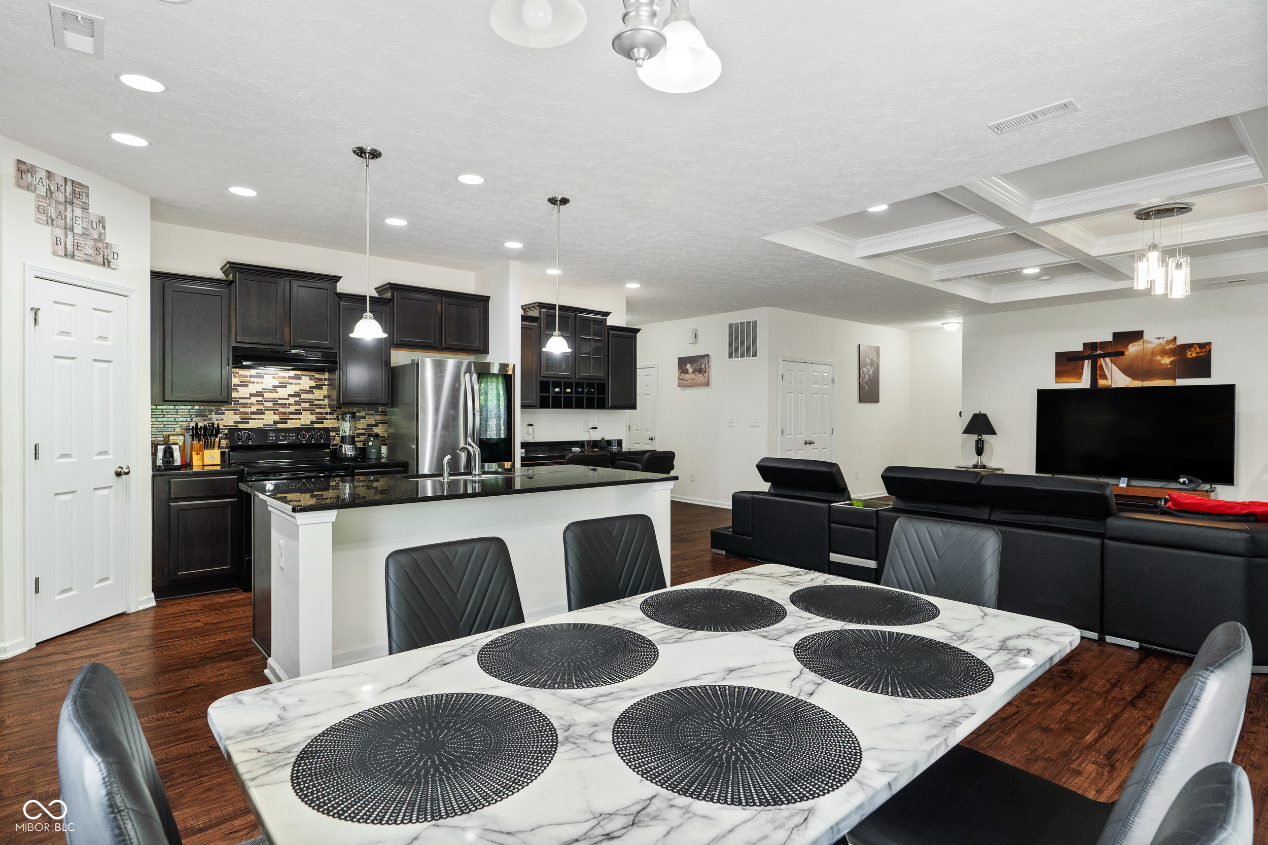 10890 Poppy Hill Drive