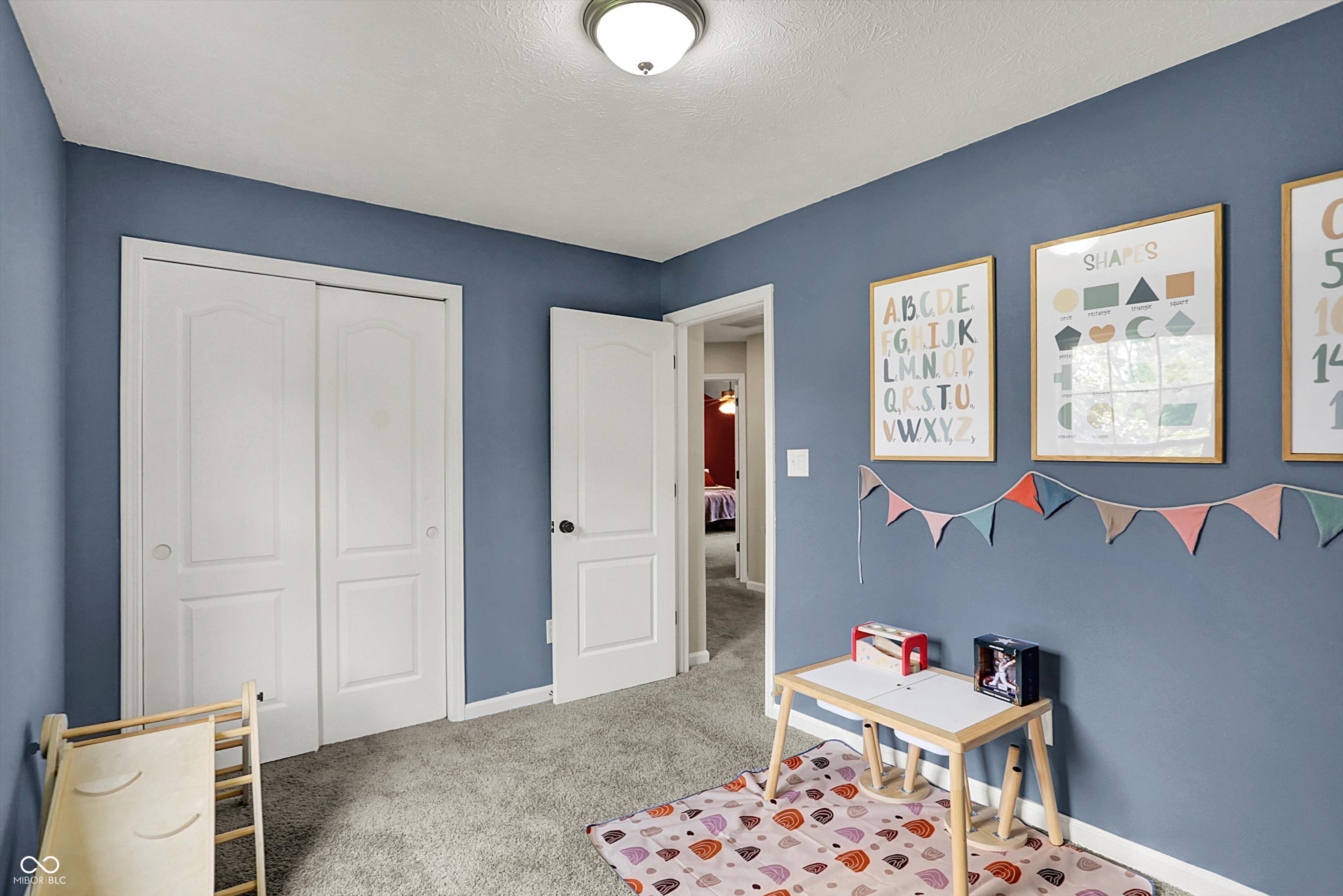 7589 Fox Tail Circle