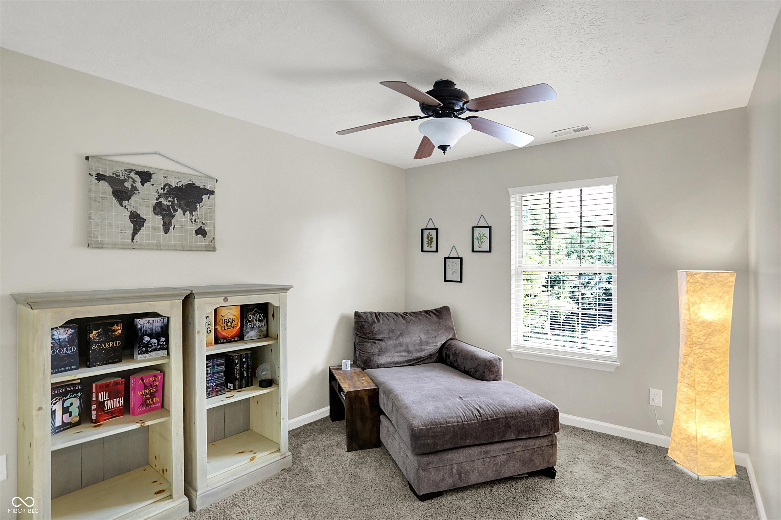 7589 Fox Tail Circle