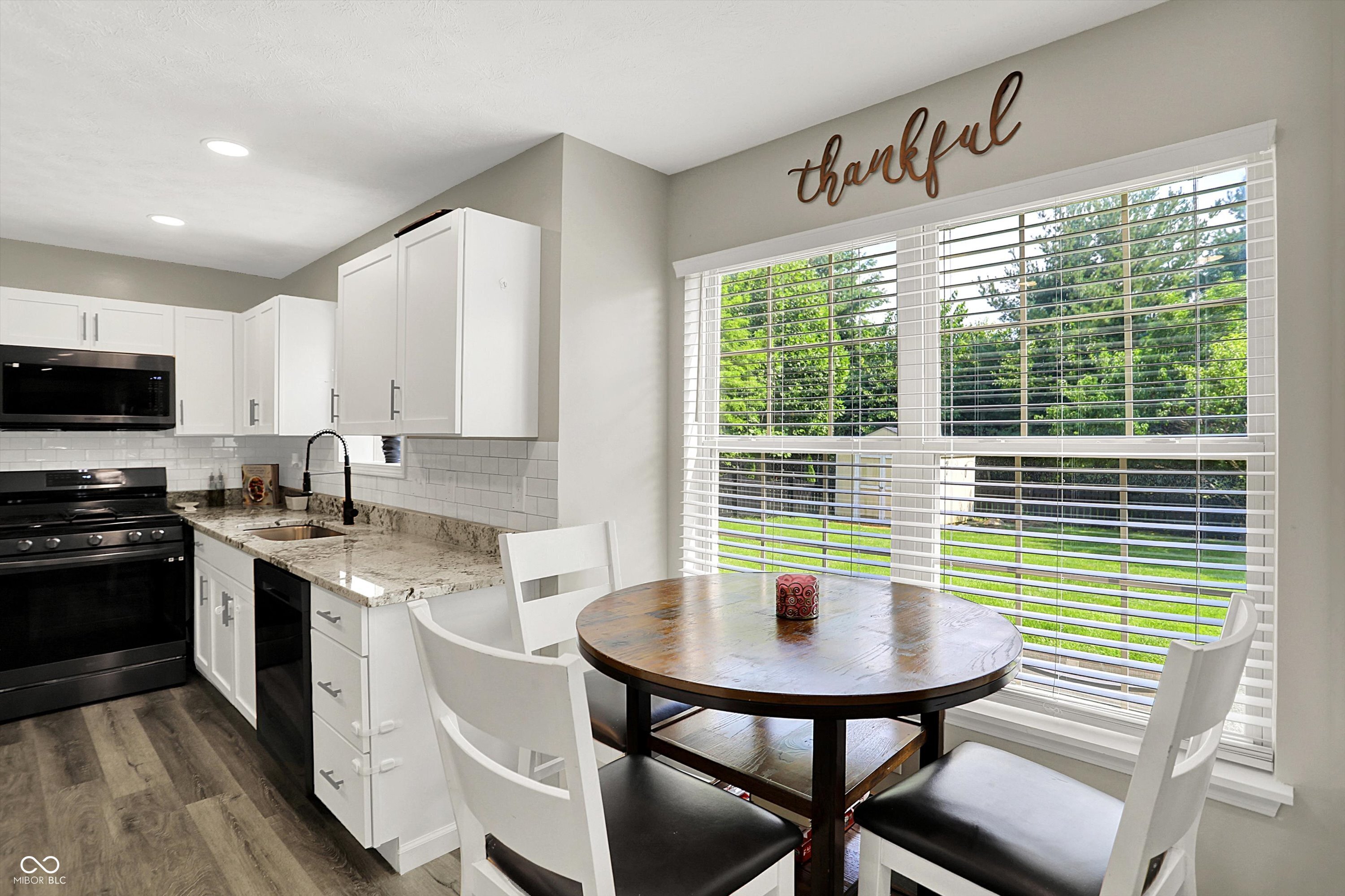 7589 Fox Tail Circle