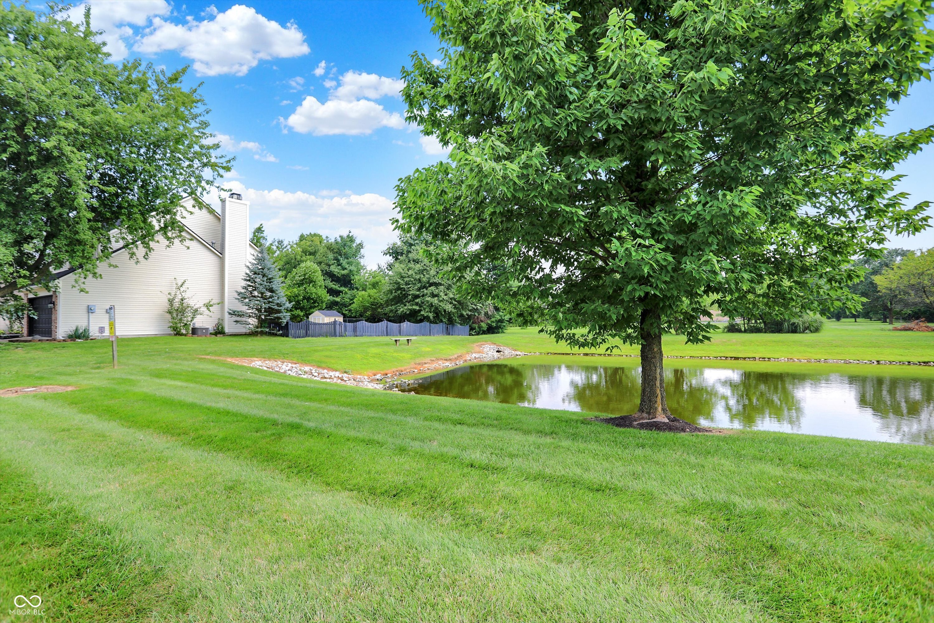 7589 Fox Tail Circle