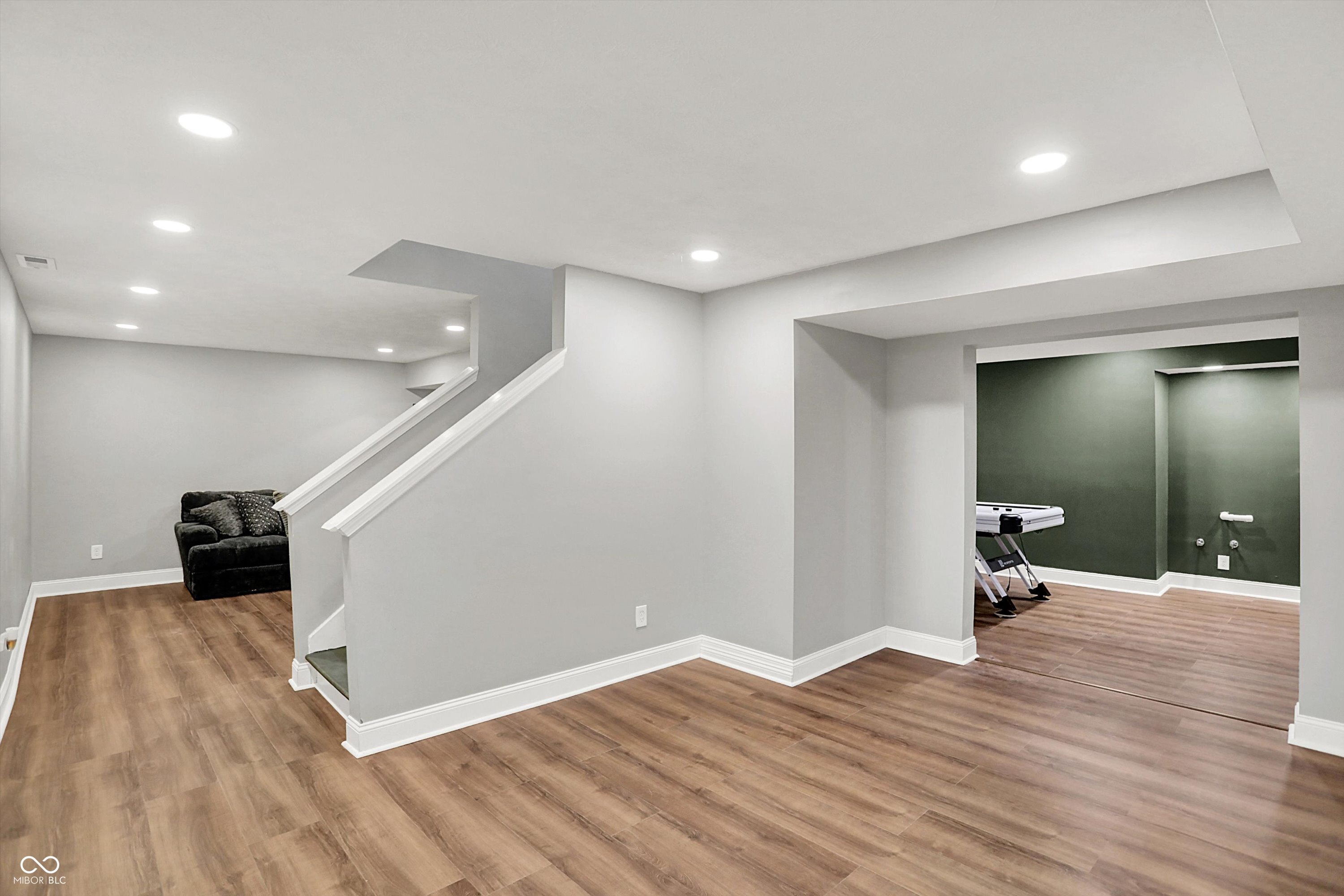 7589 Fox Tail Circle
