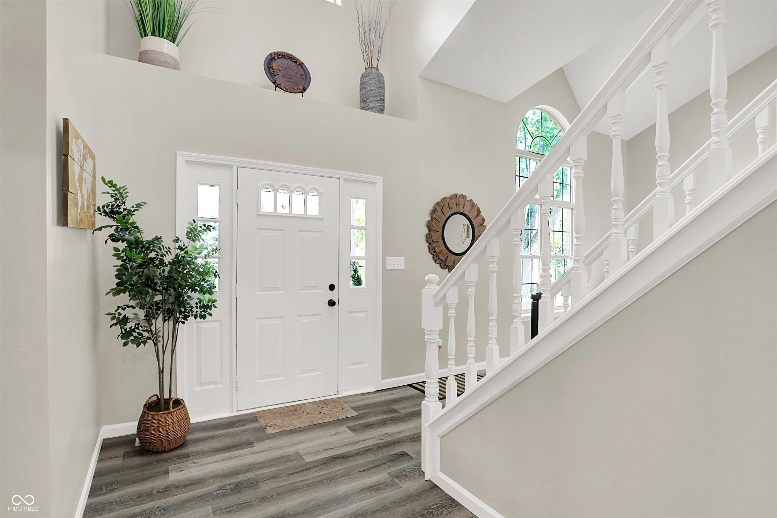 7589 Fox Tail Circle