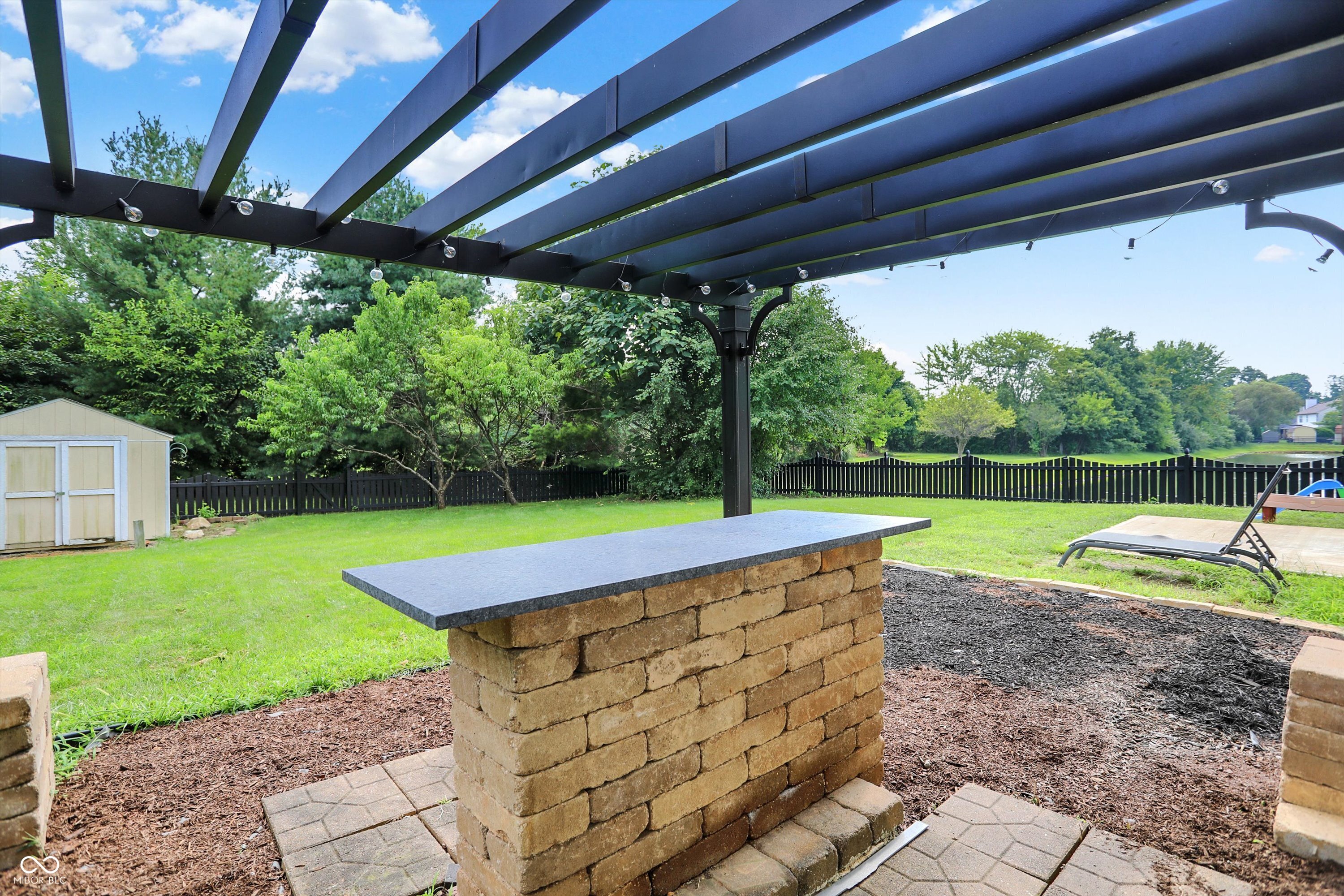7589 Fox Tail Circle