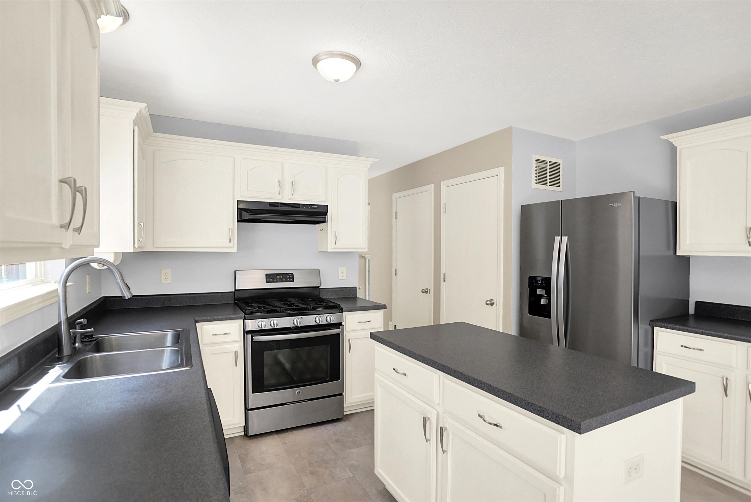 12117 Royalwood Court