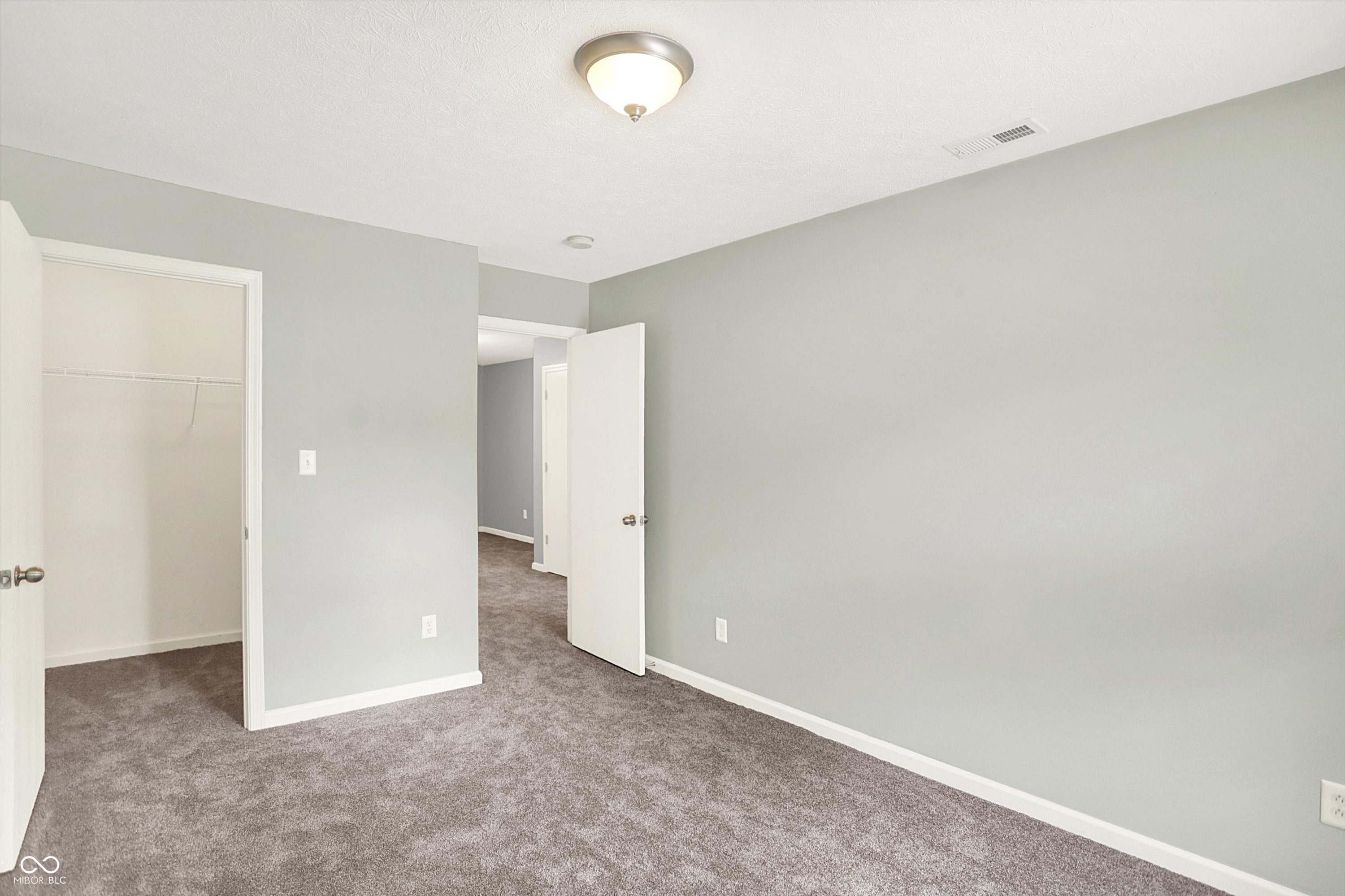 12117 Royalwood Court