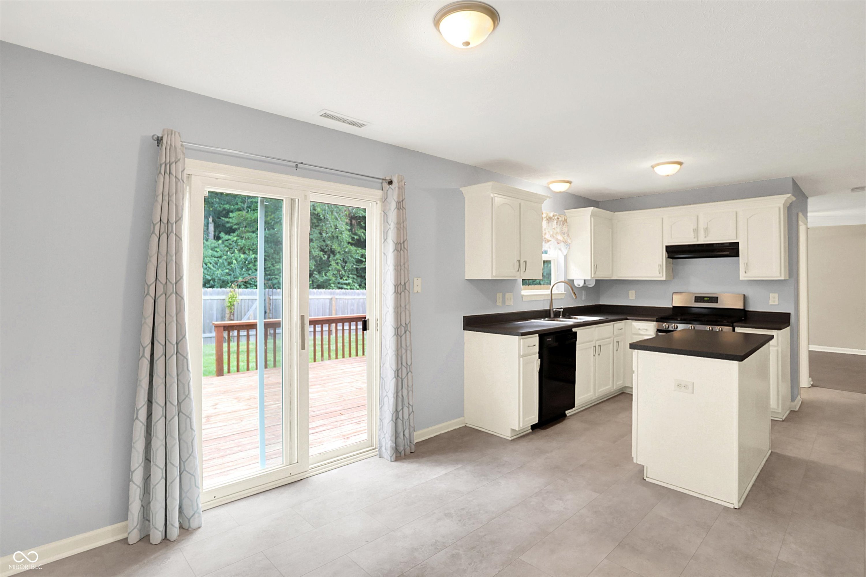 12117 Royalwood Court