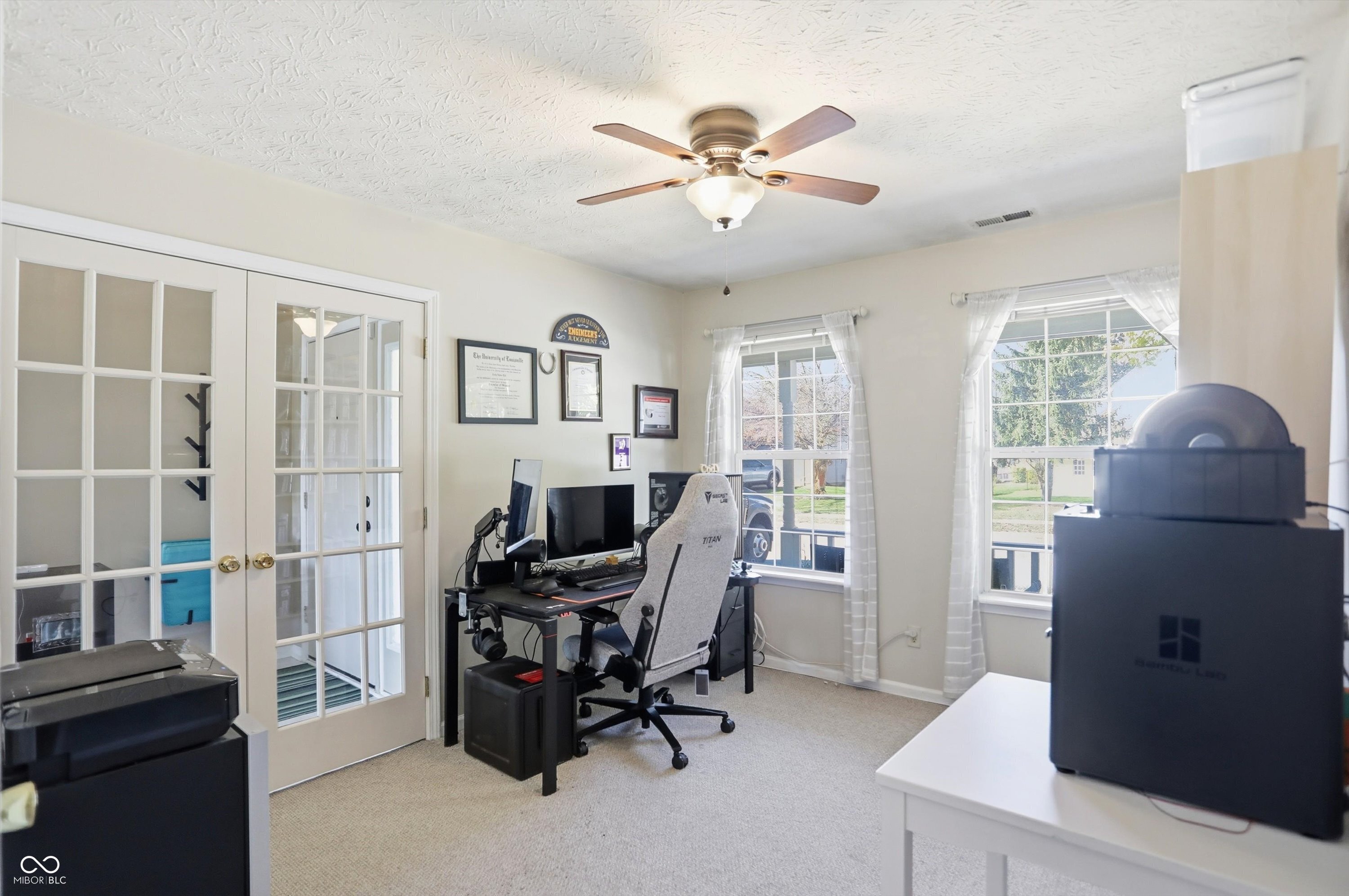 9899 Traditions Lane