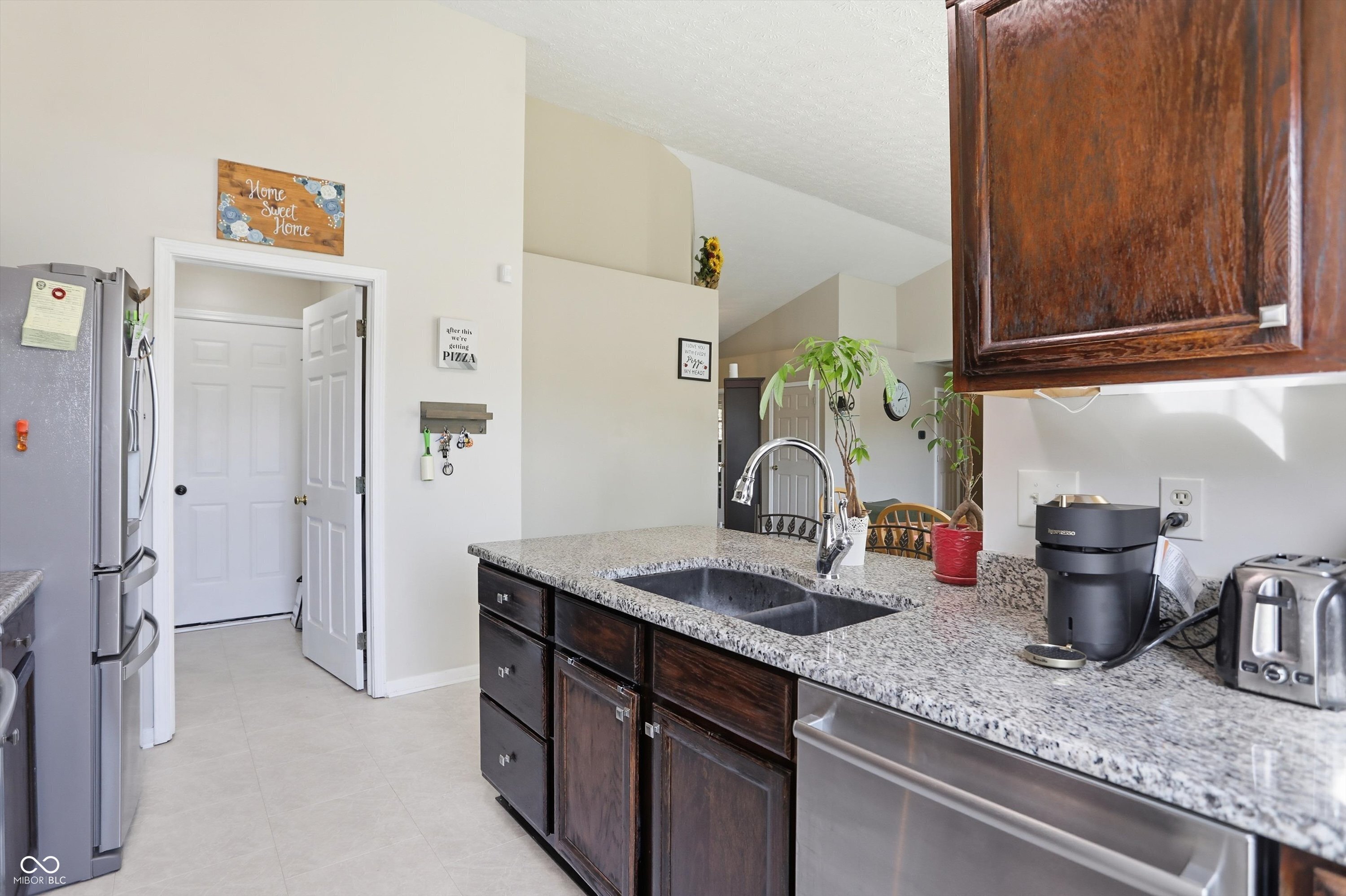 9899 Traditions Lane