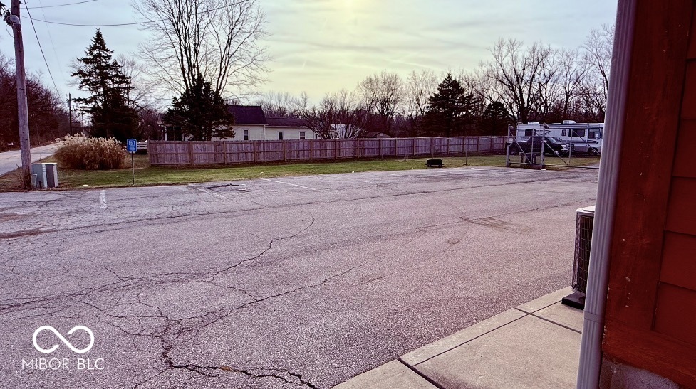 4105 W SR 32 Unit: B