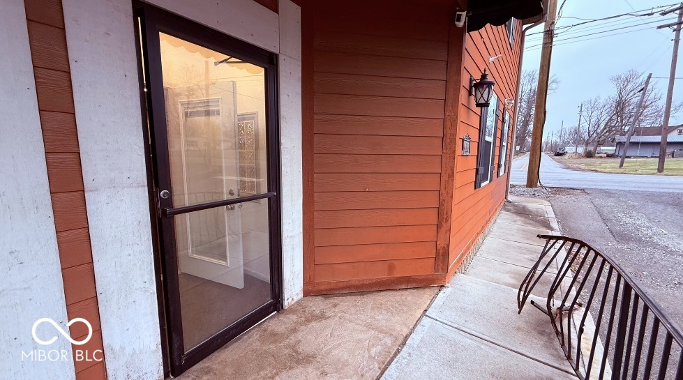 4105 W SR 32 Unit: B