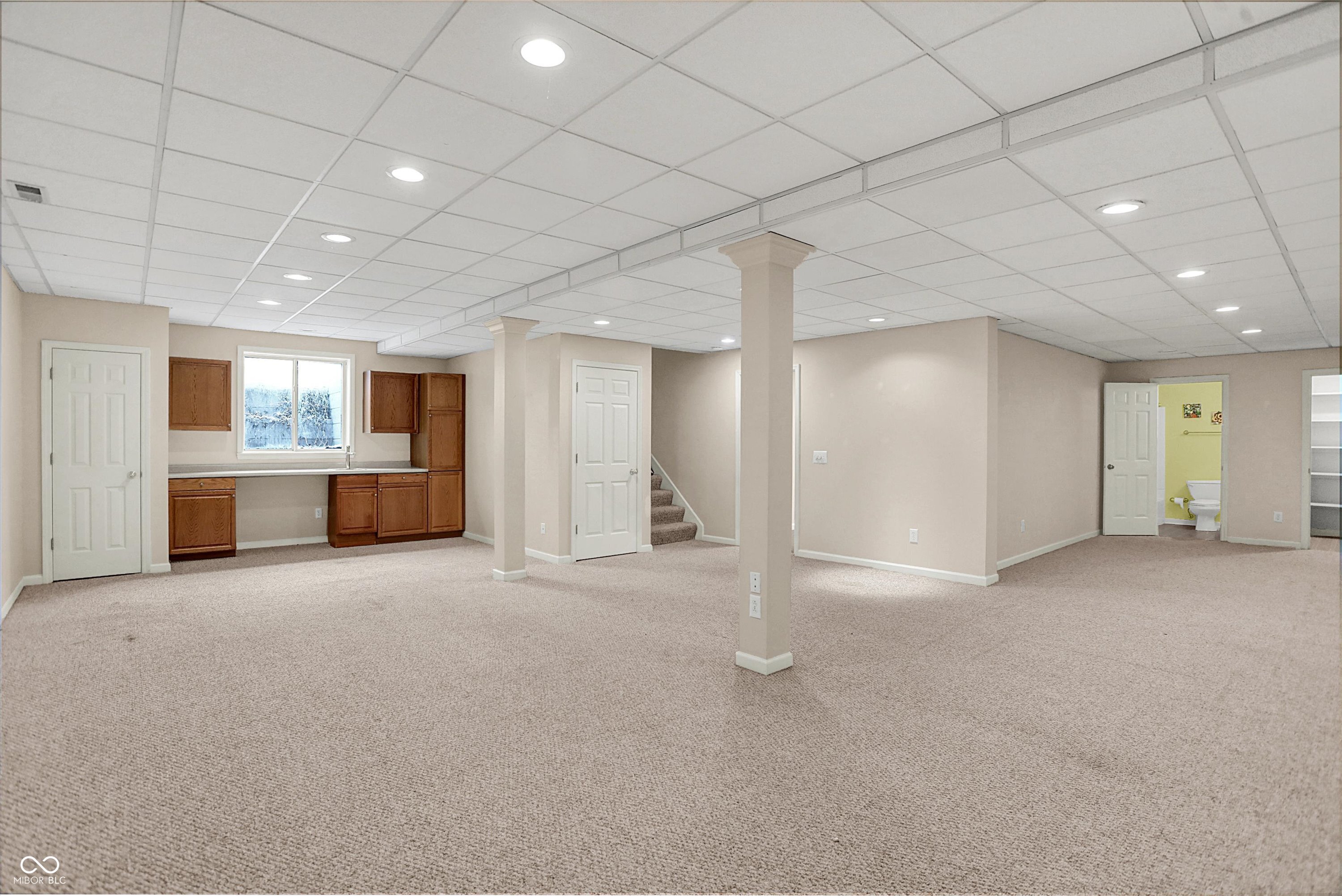 5622 Blackfoot Trail