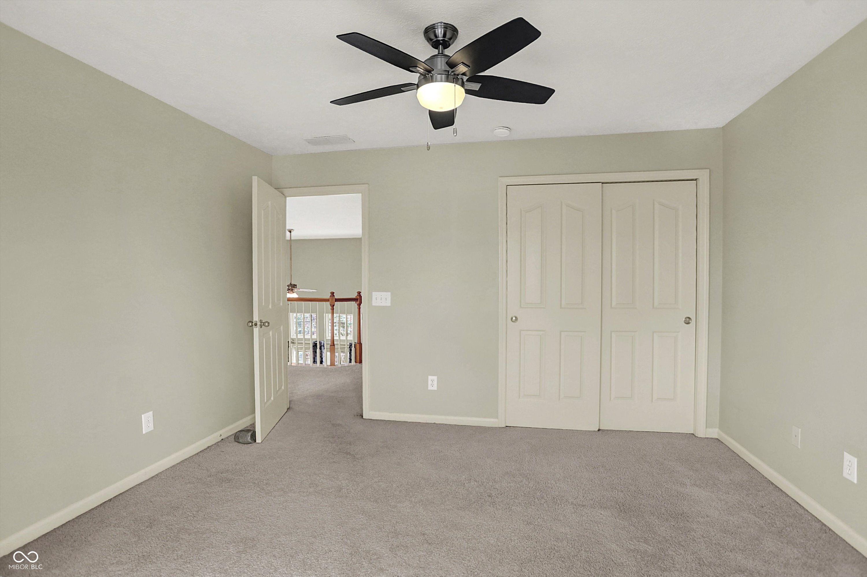 5622 Blackfoot Trail