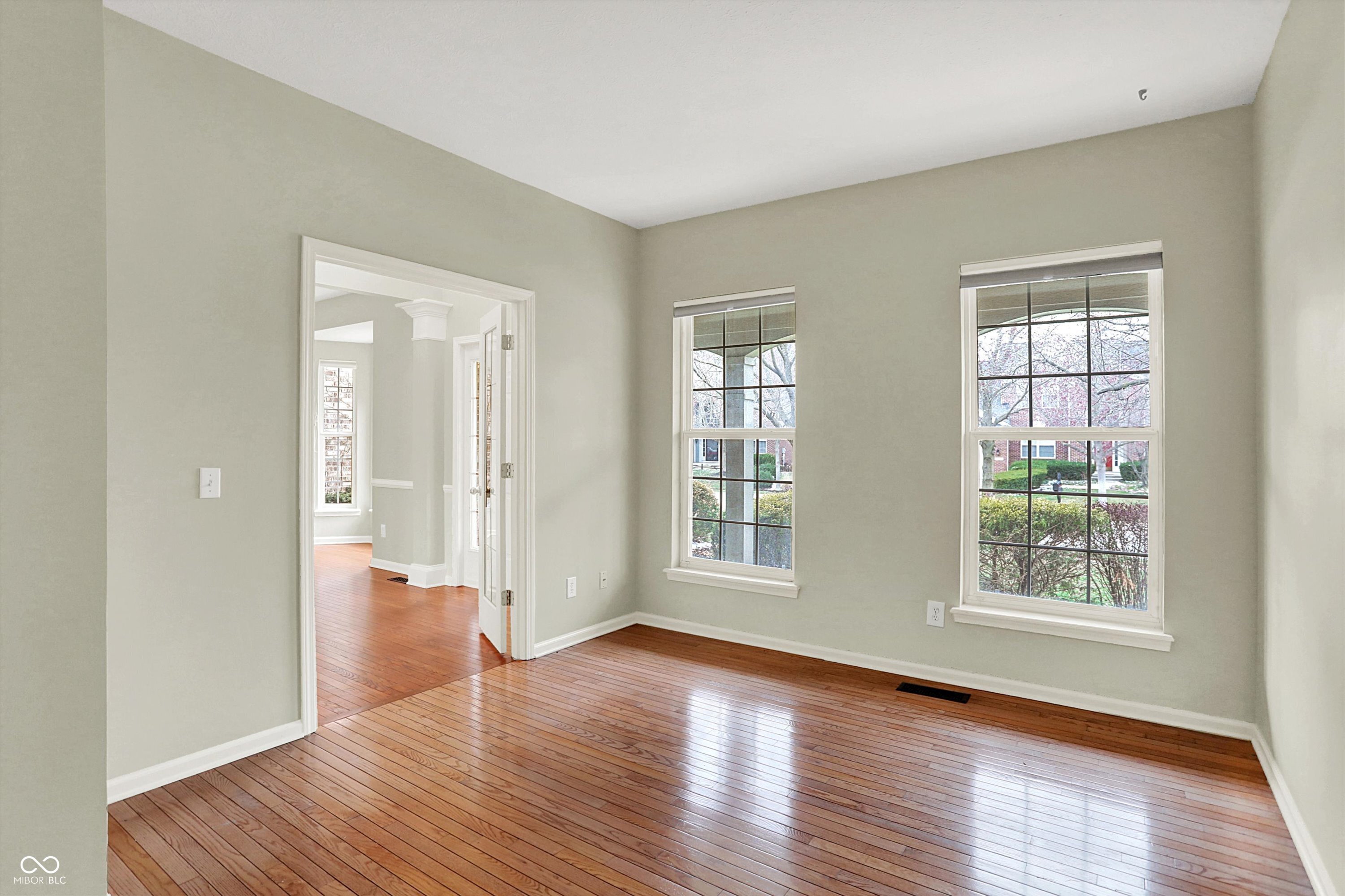 5622 Blackfoot Trail