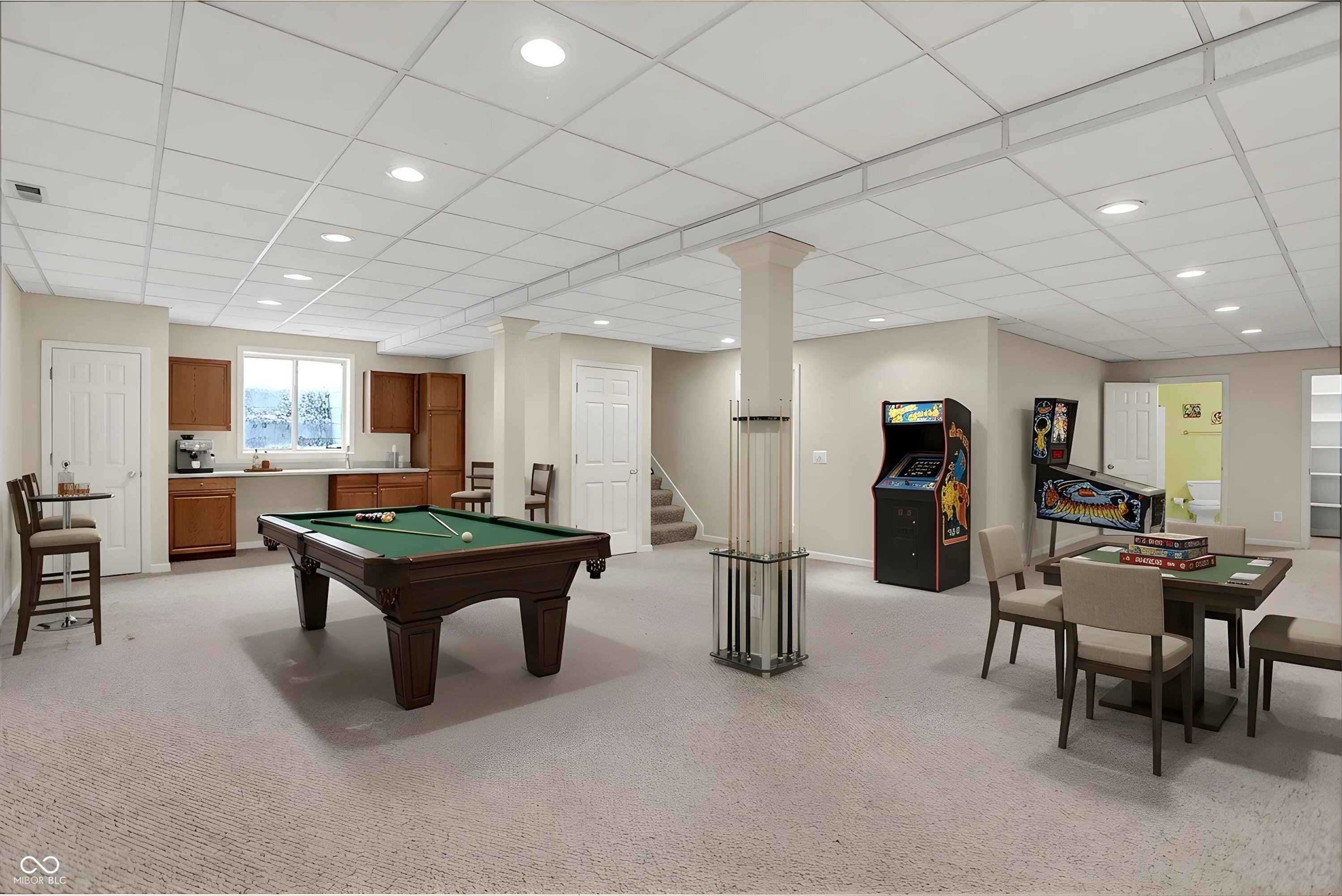 5622 Blackfoot Trail