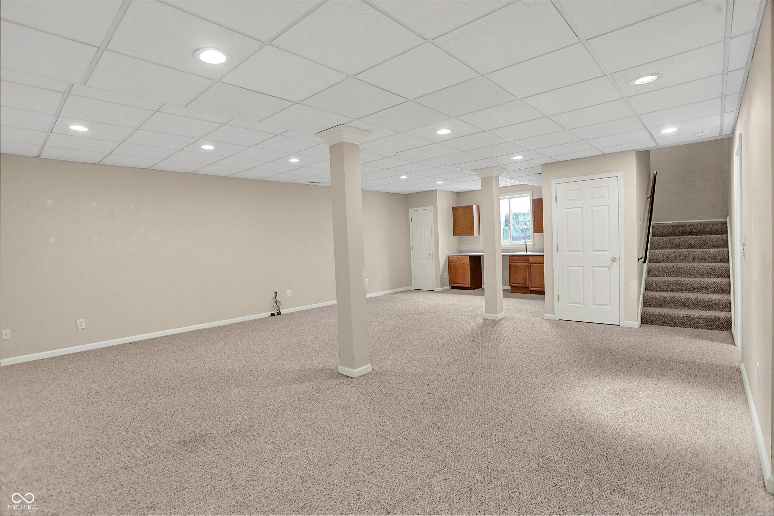 5622 Blackfoot Trail