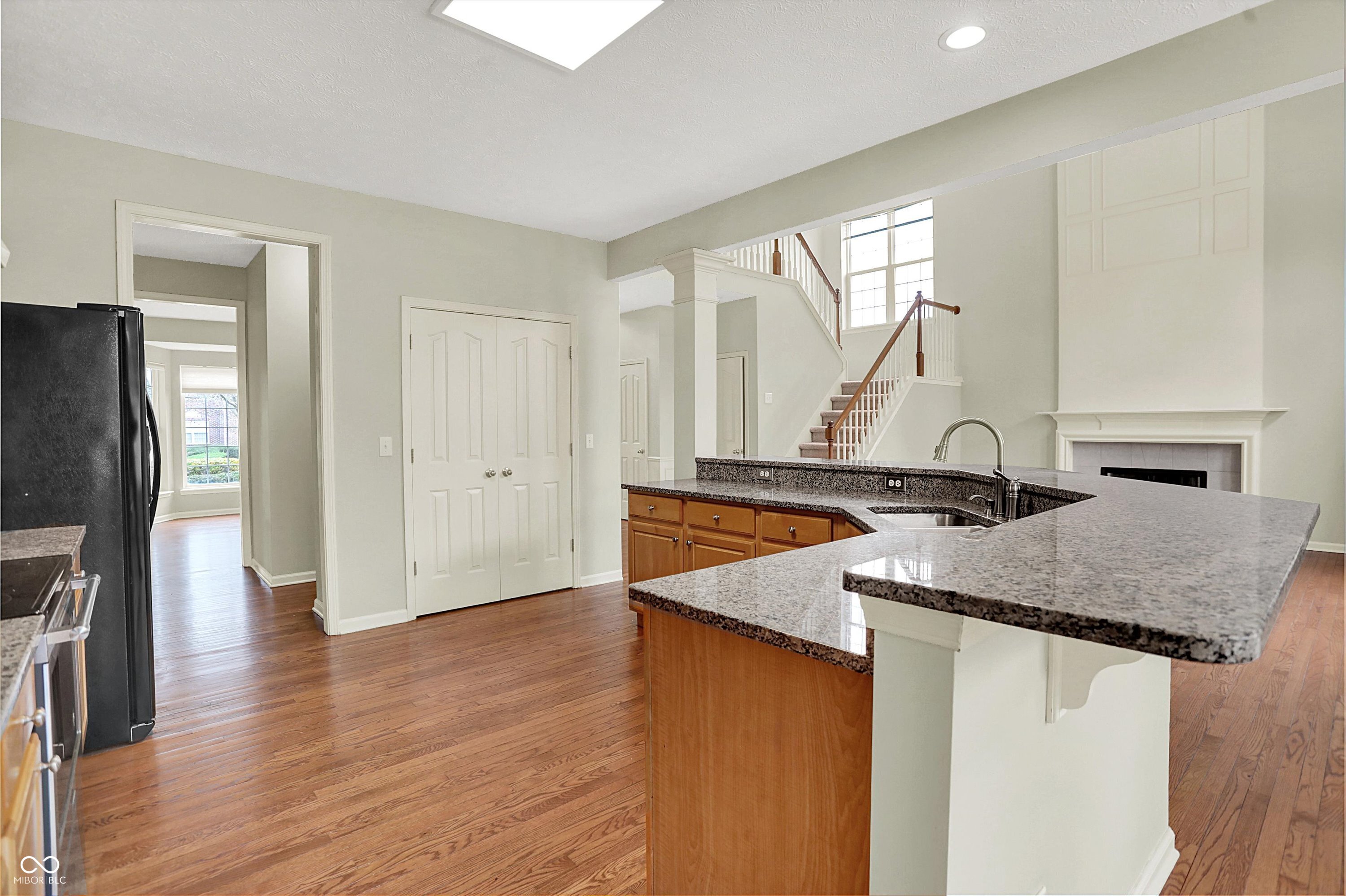 5622 Blackfoot Trail