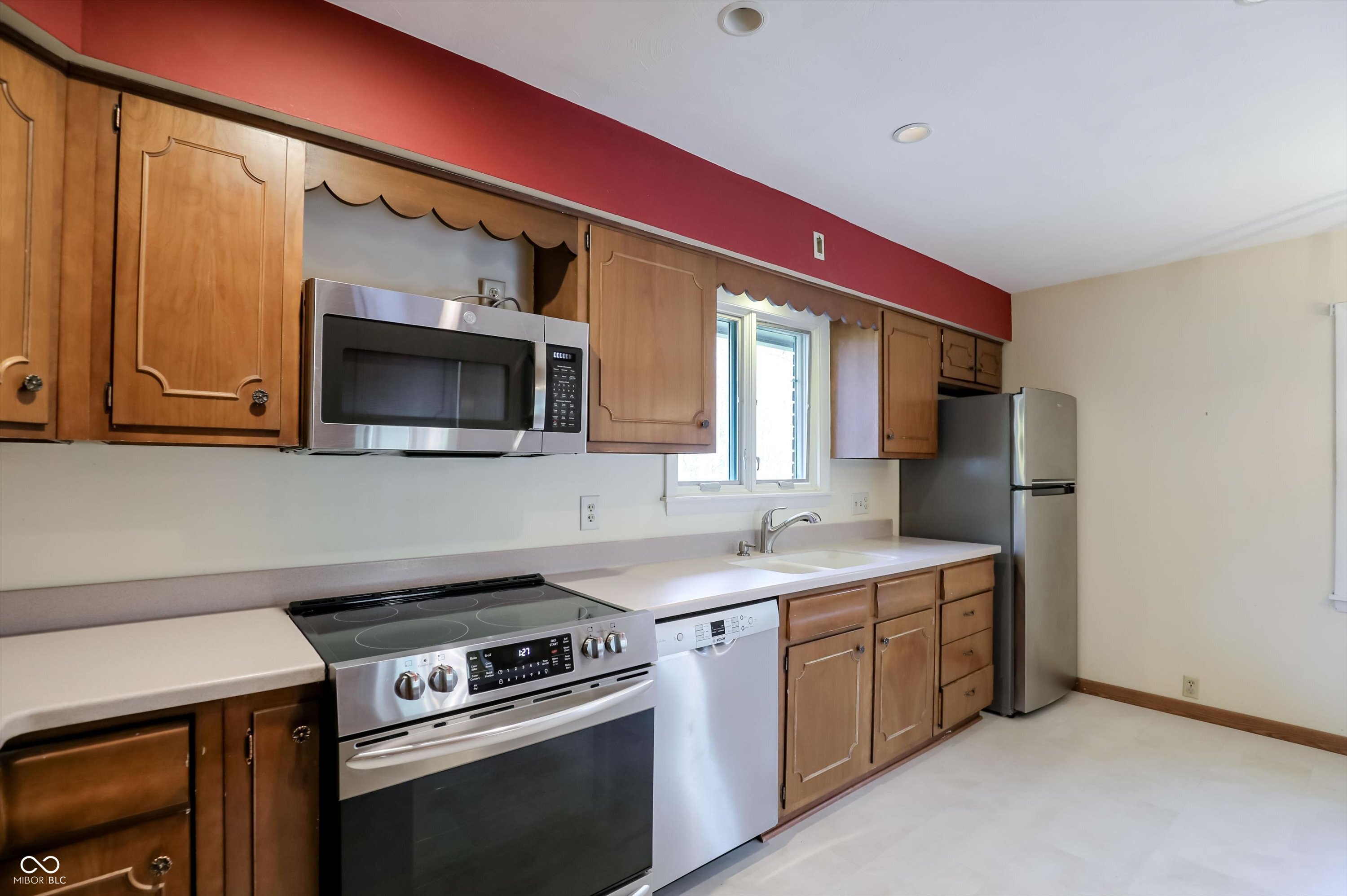 10712 Wildwood Drive