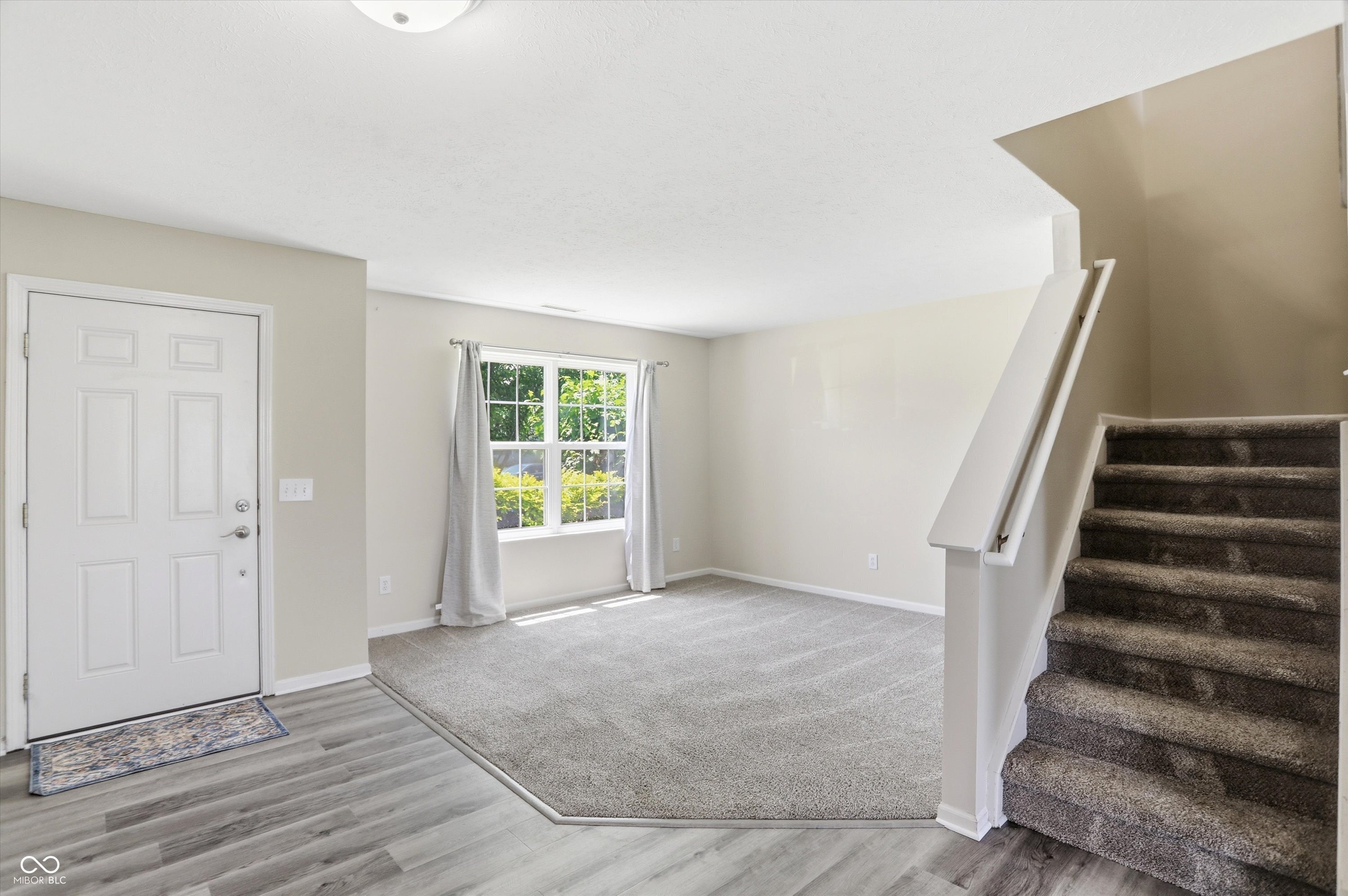 10802 Pleasant View Lane
