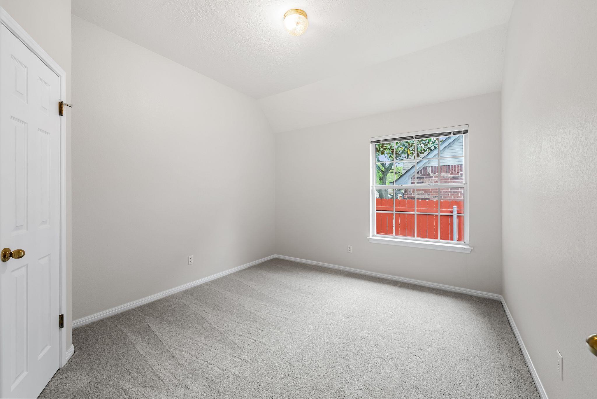 11560 Cedarcliffe DR