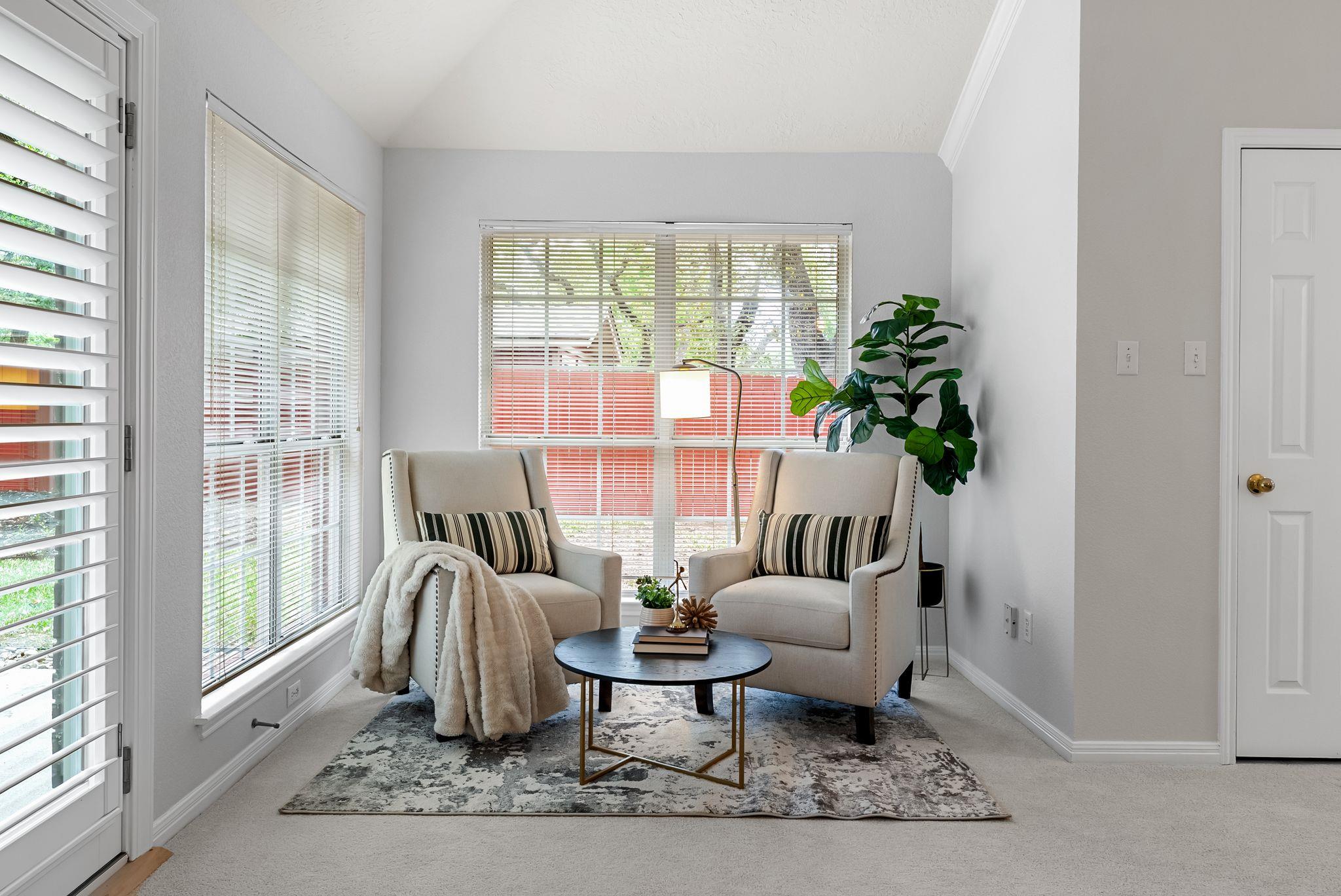 11560 Cedarcliffe DR