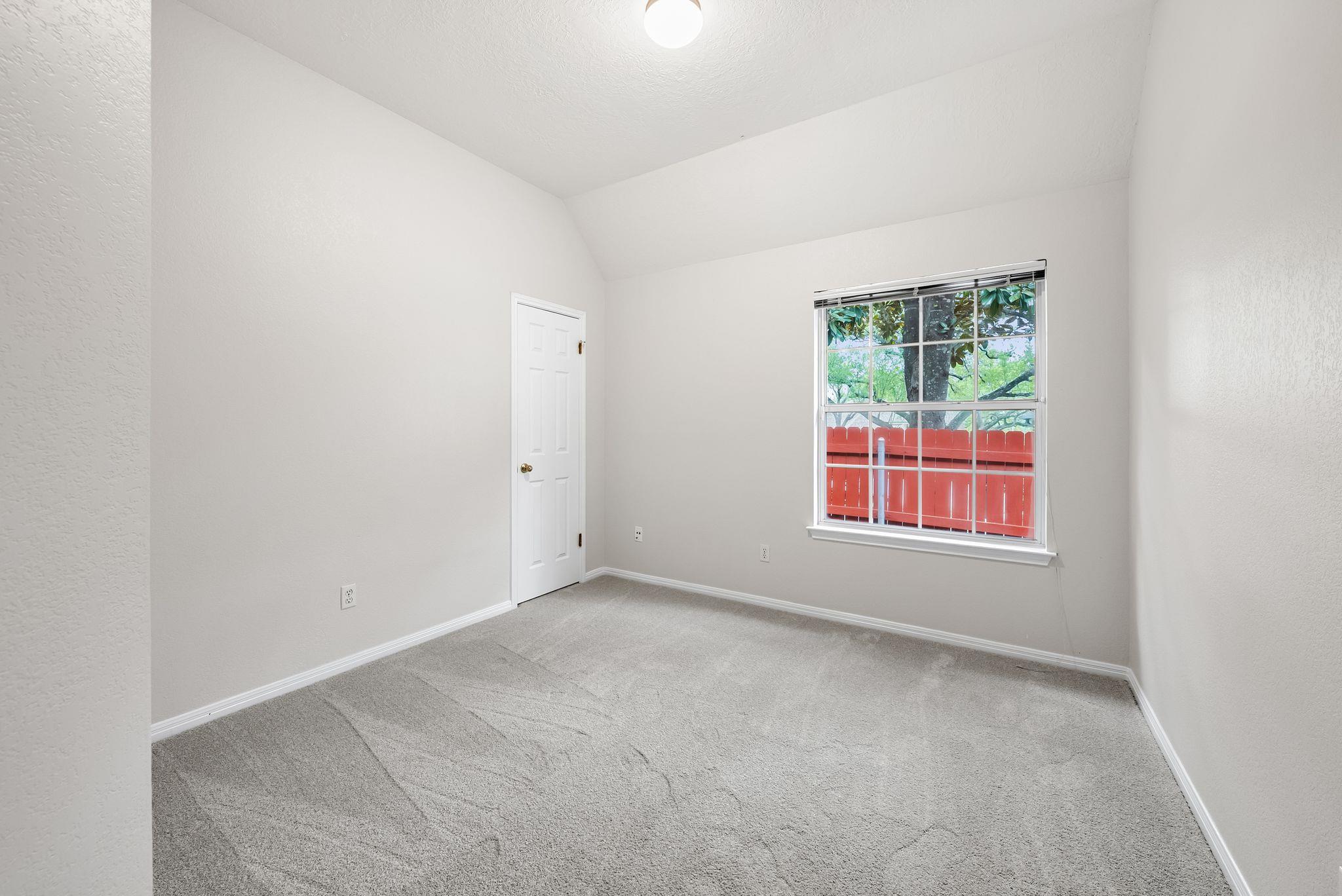 11560 Cedarcliffe DR