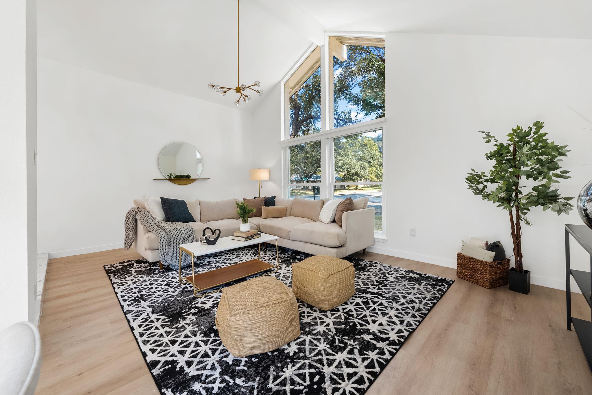 1111 Quail Park DR