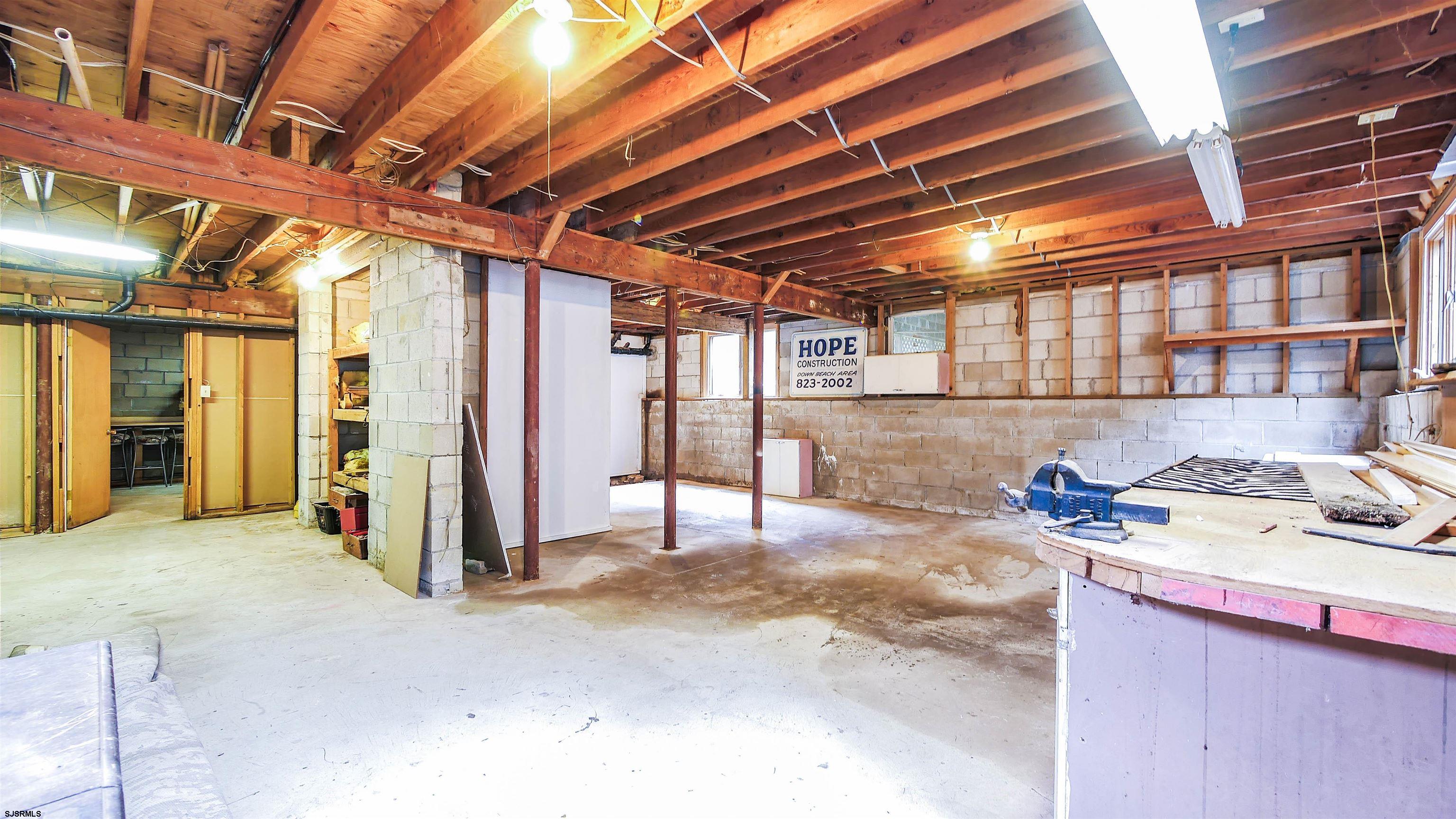 448 8th Ave