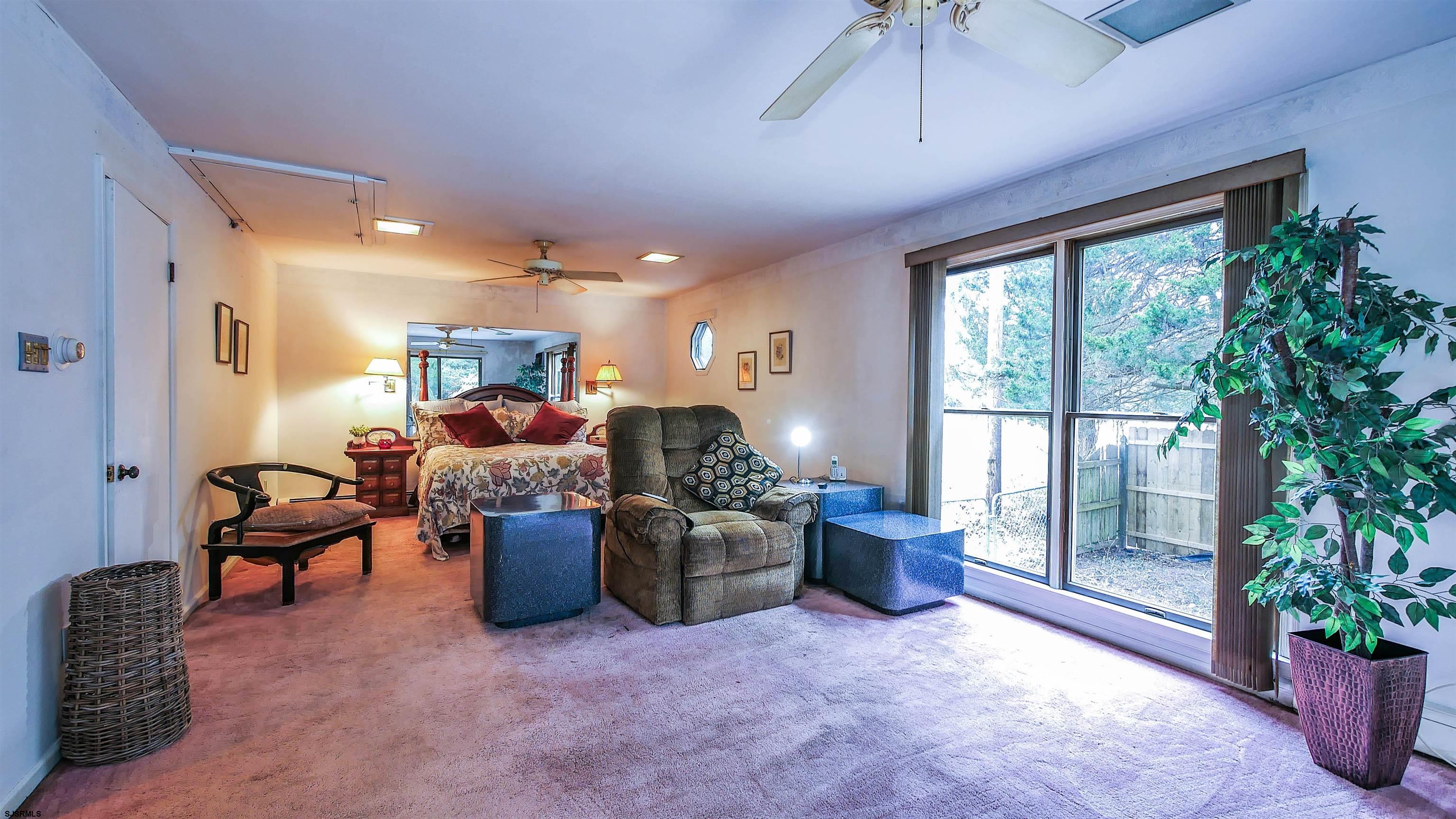 448 8th Ave