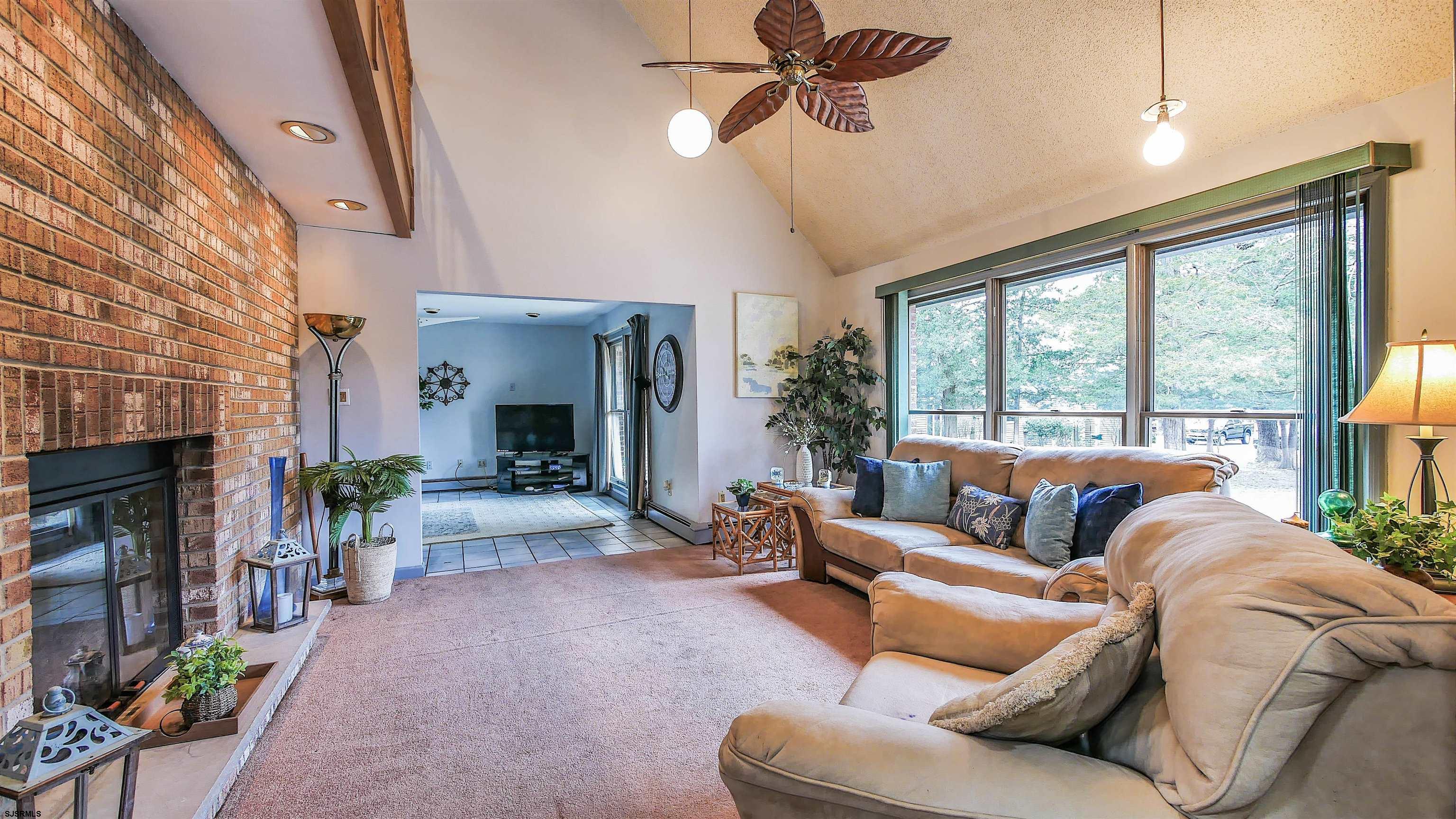 448 8th Ave