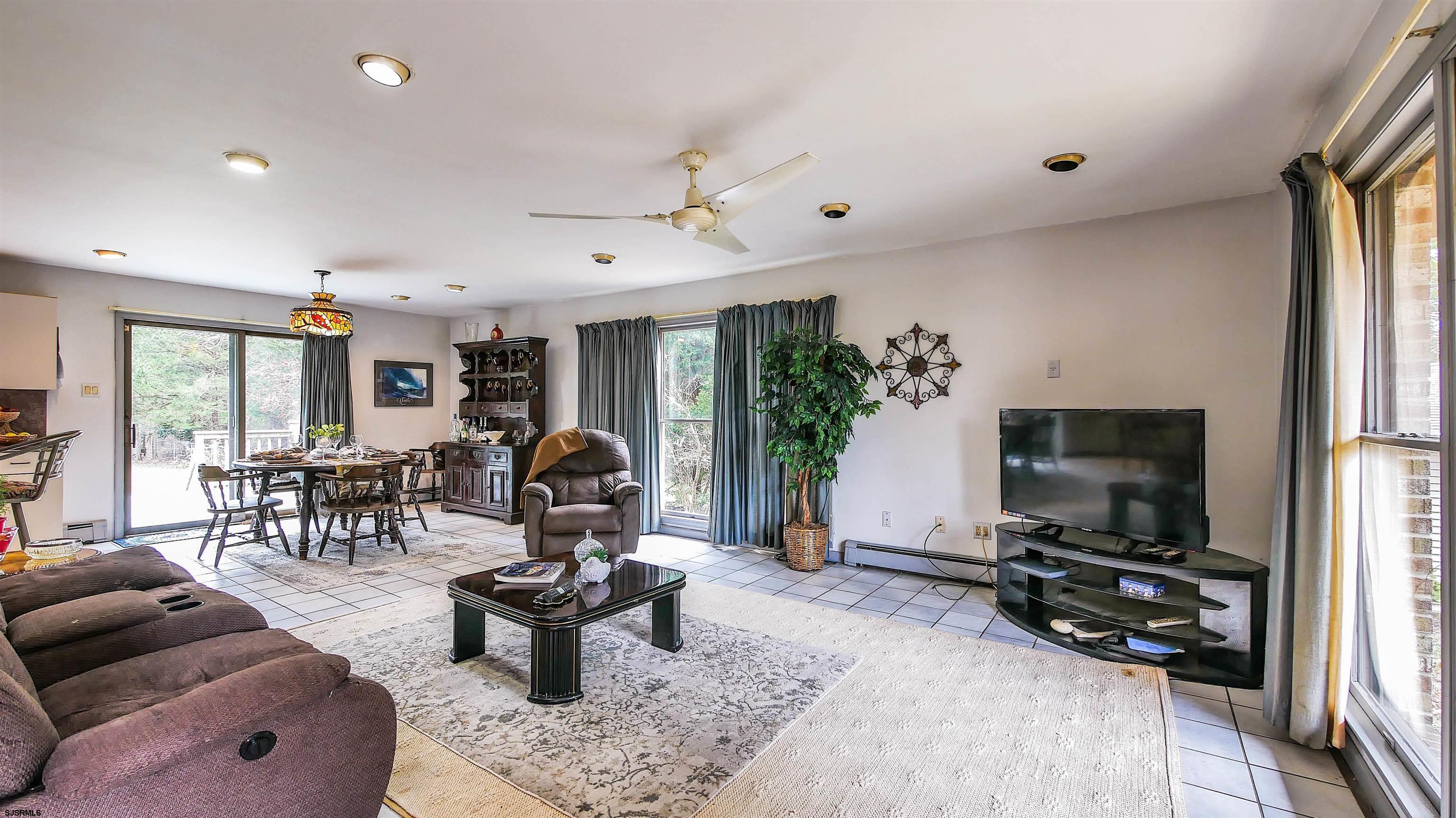 448 8th Ave