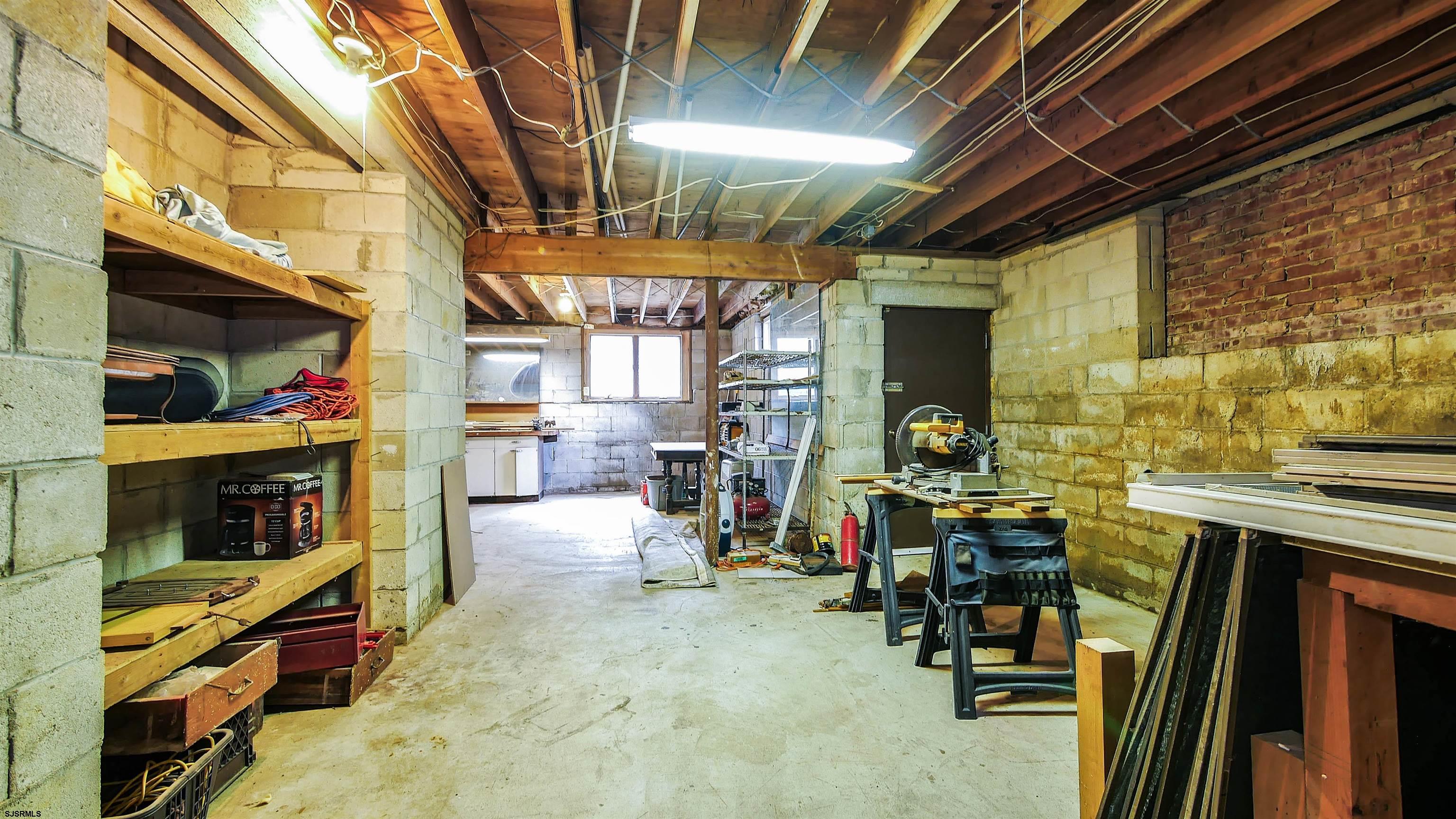 448 8th Ave