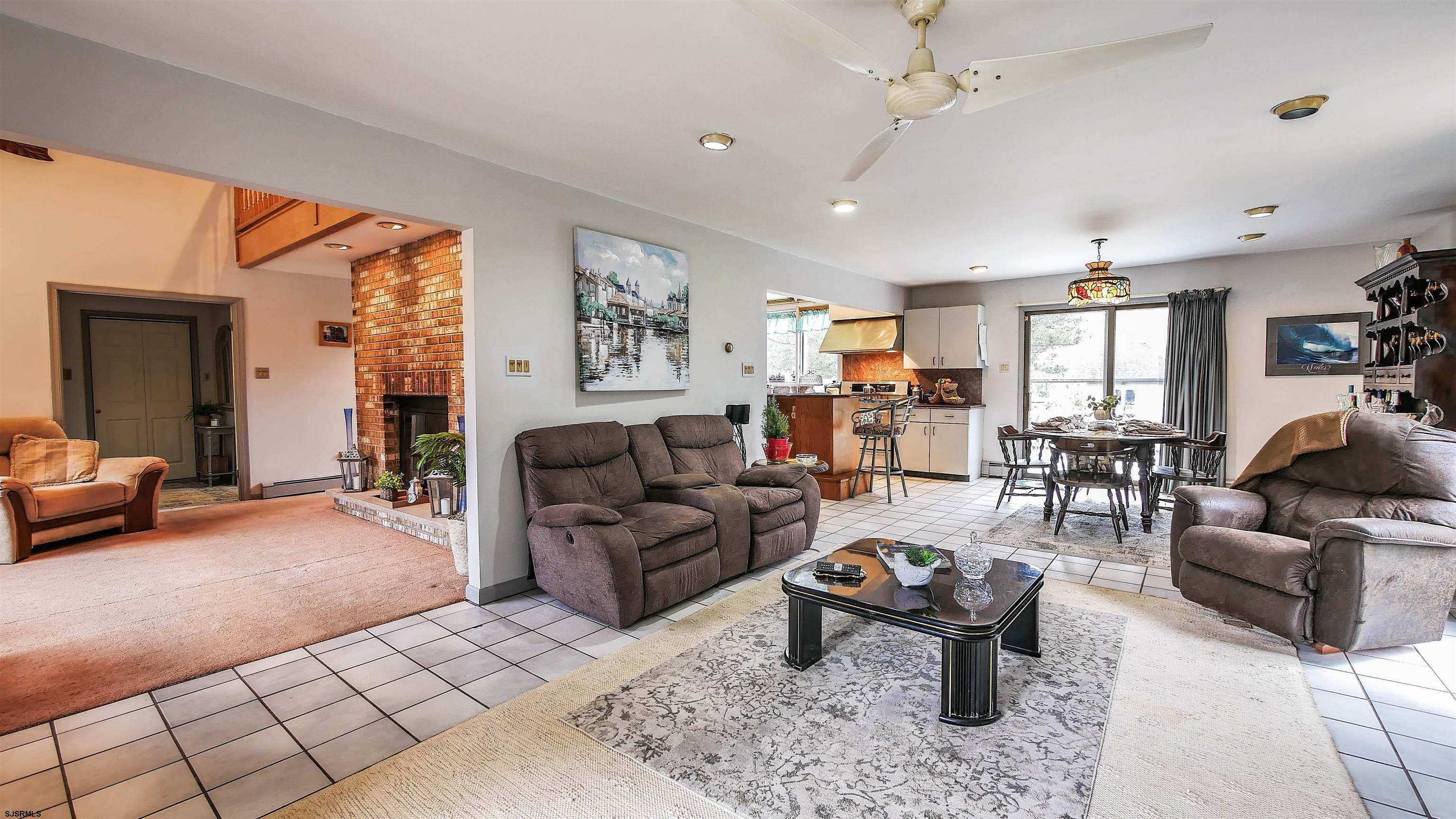 448 8th Ave