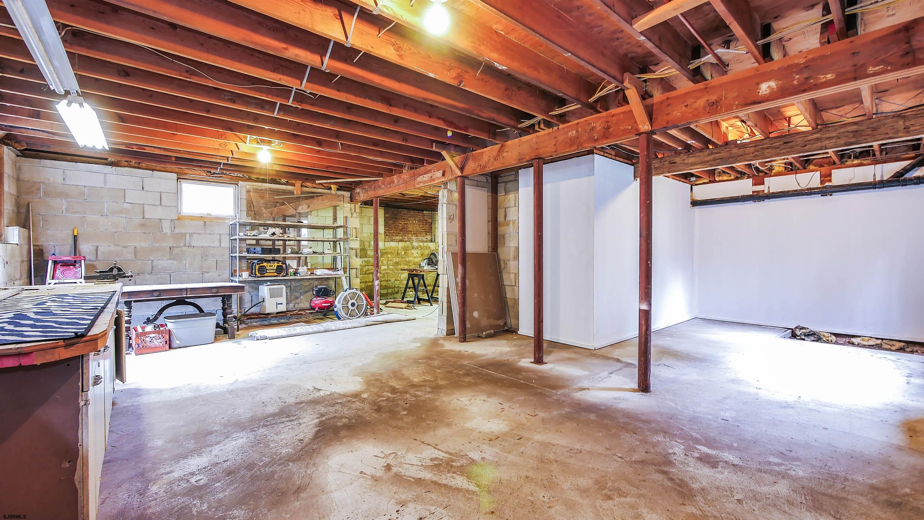 448 8th Ave